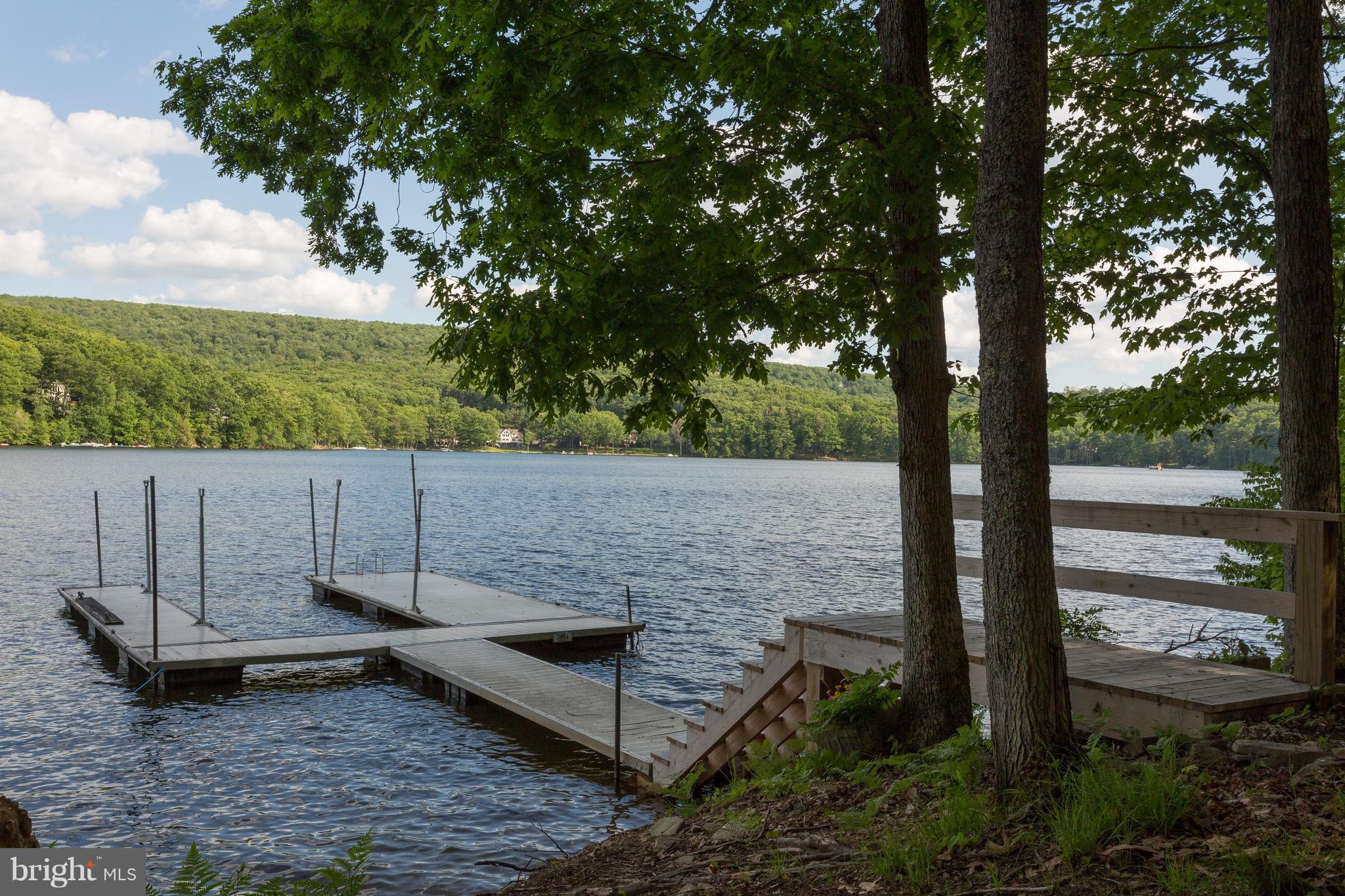 SANDY SHORES - Residential