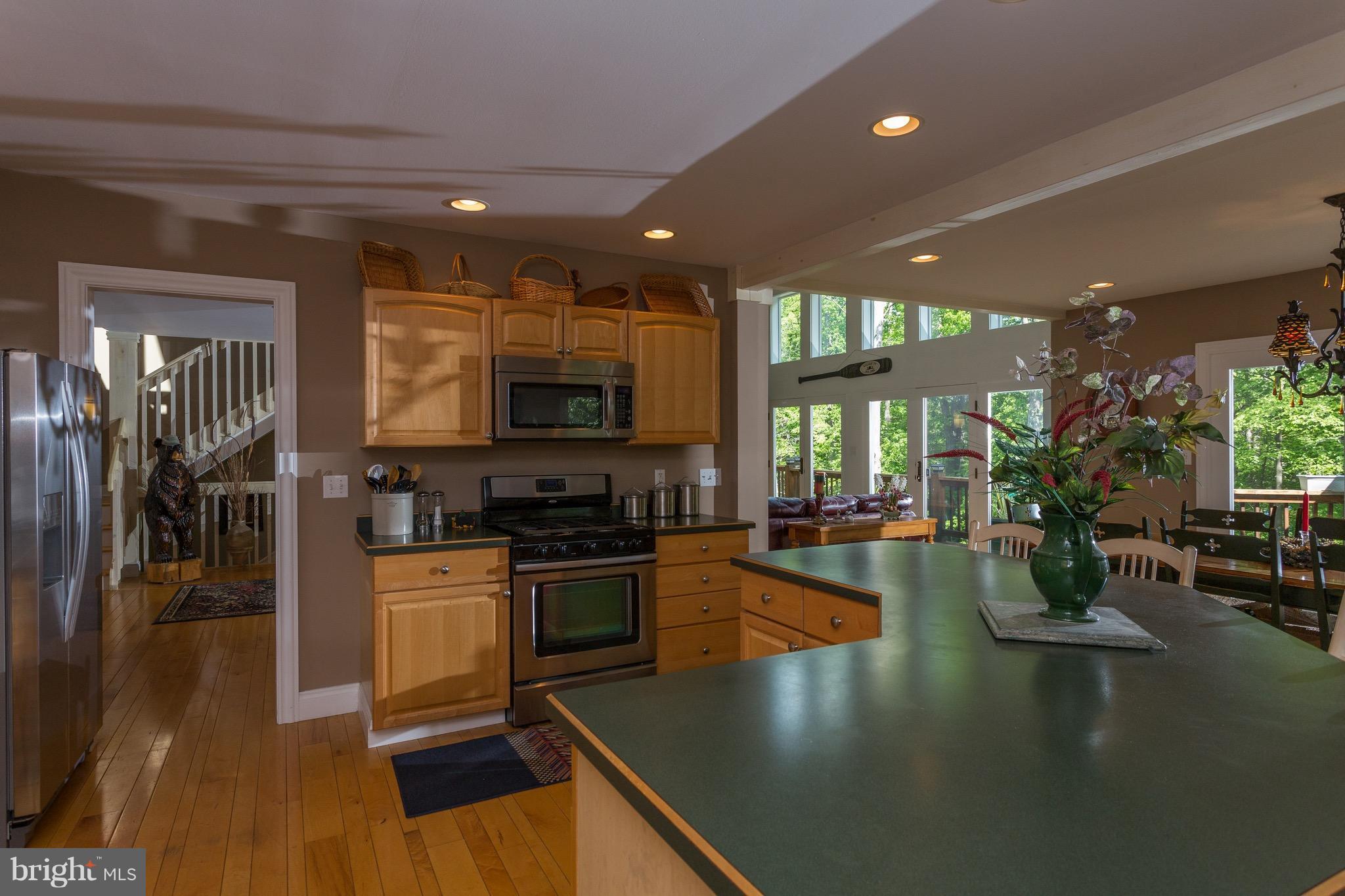 SANDY SHORES - Residential