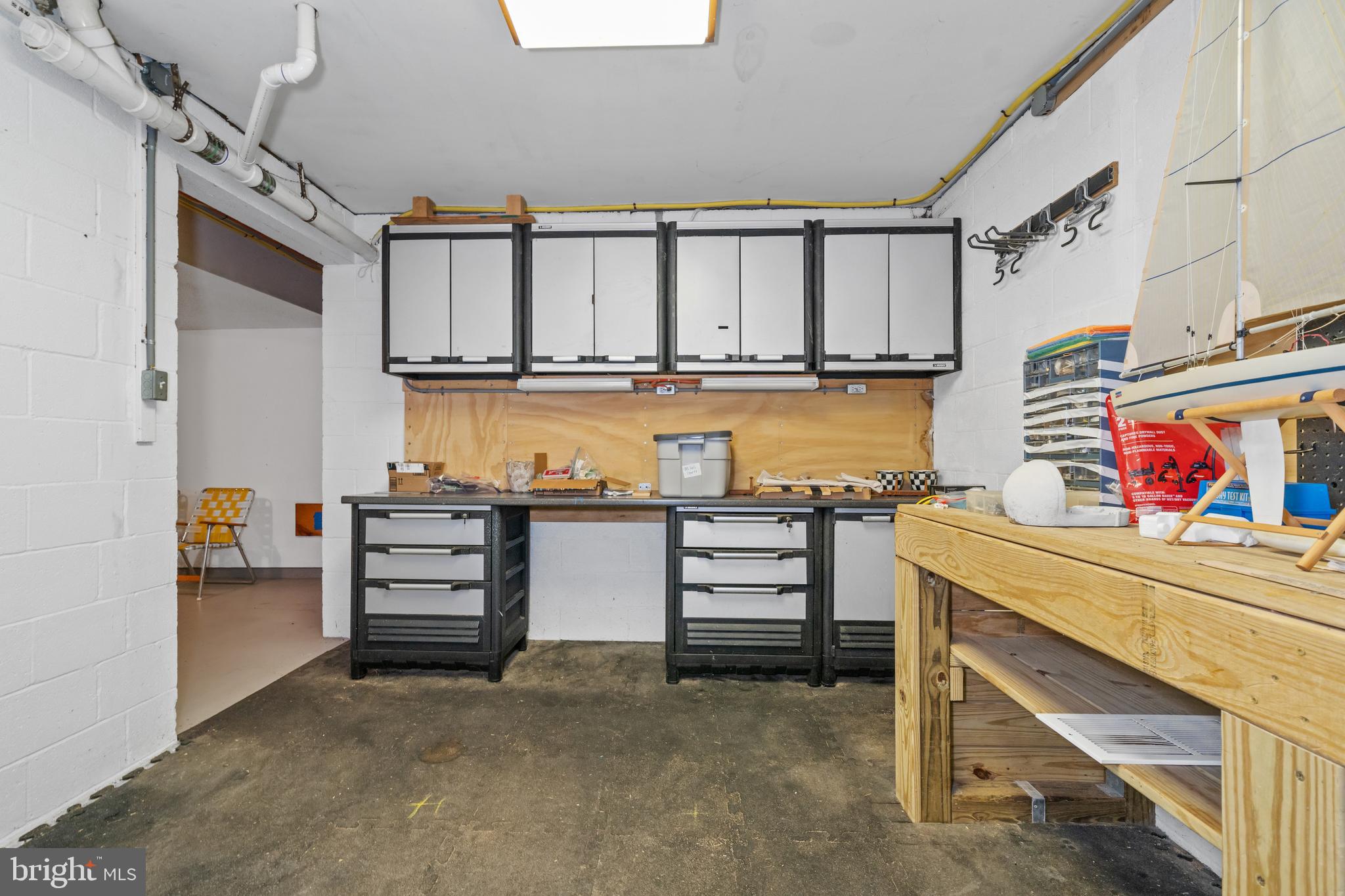 BLUE ROCK MEADOWS - Residential