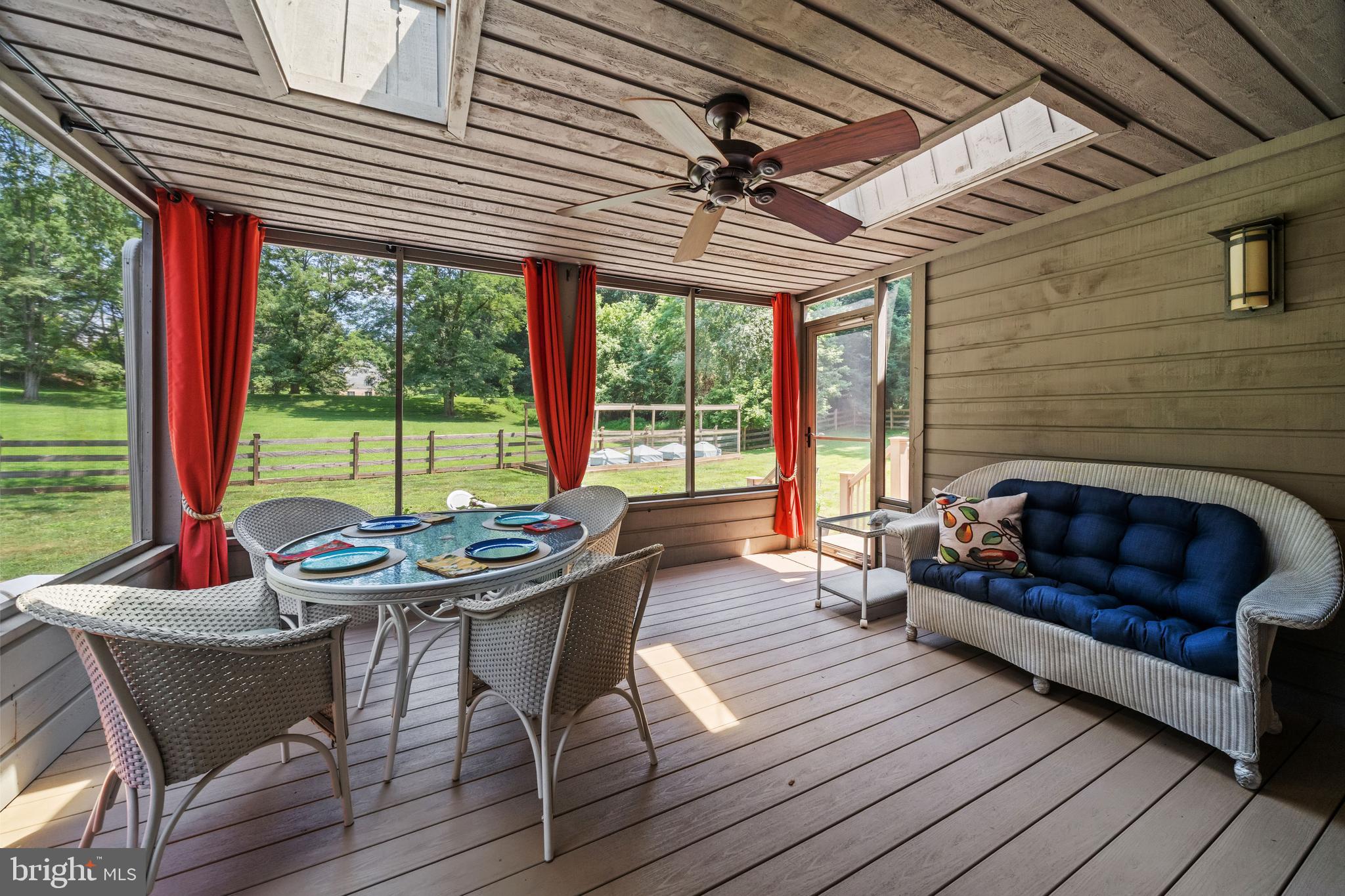 BLUE ROCK MEADOWS - Residential