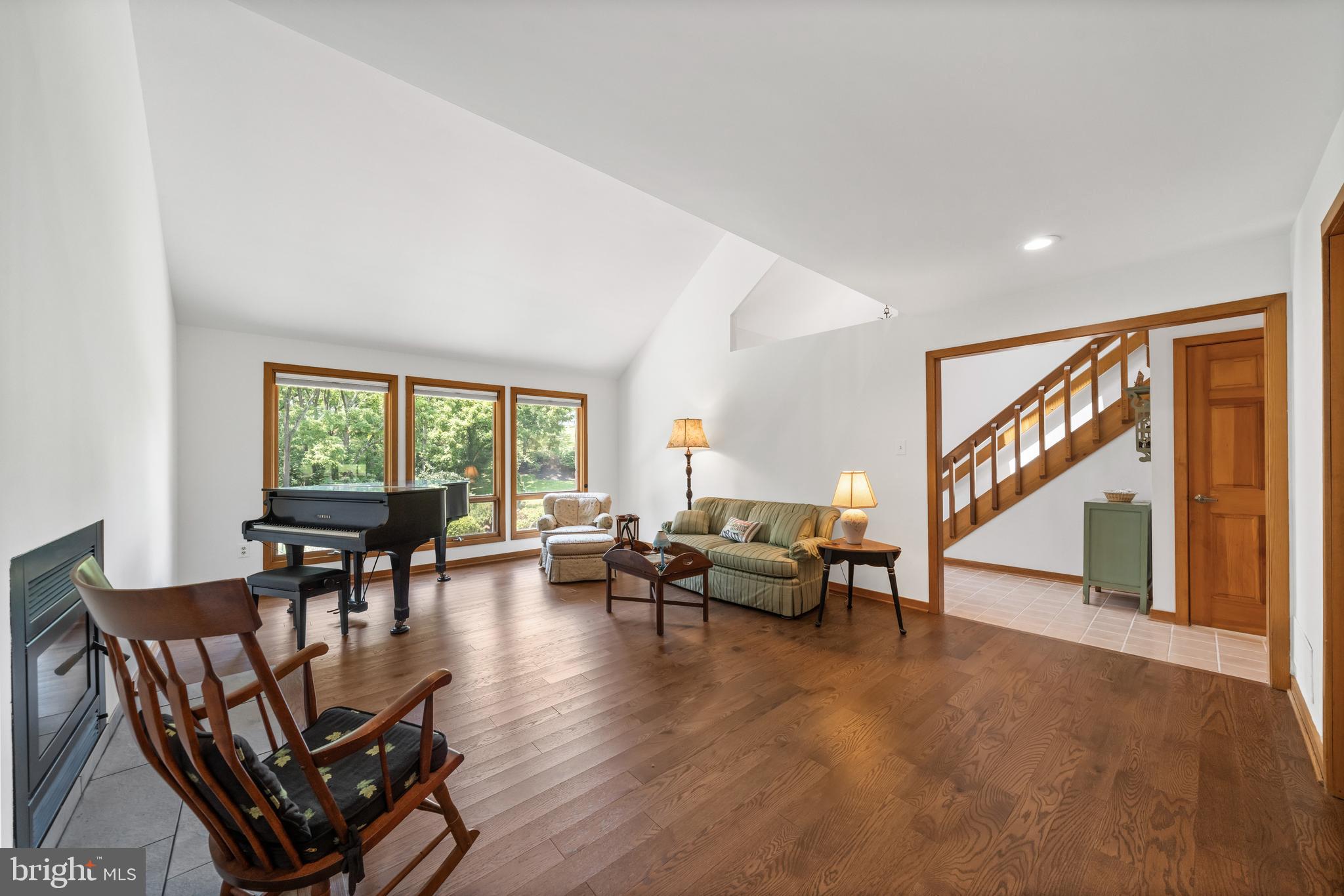 BLUE ROCK MEADOWS - Residential