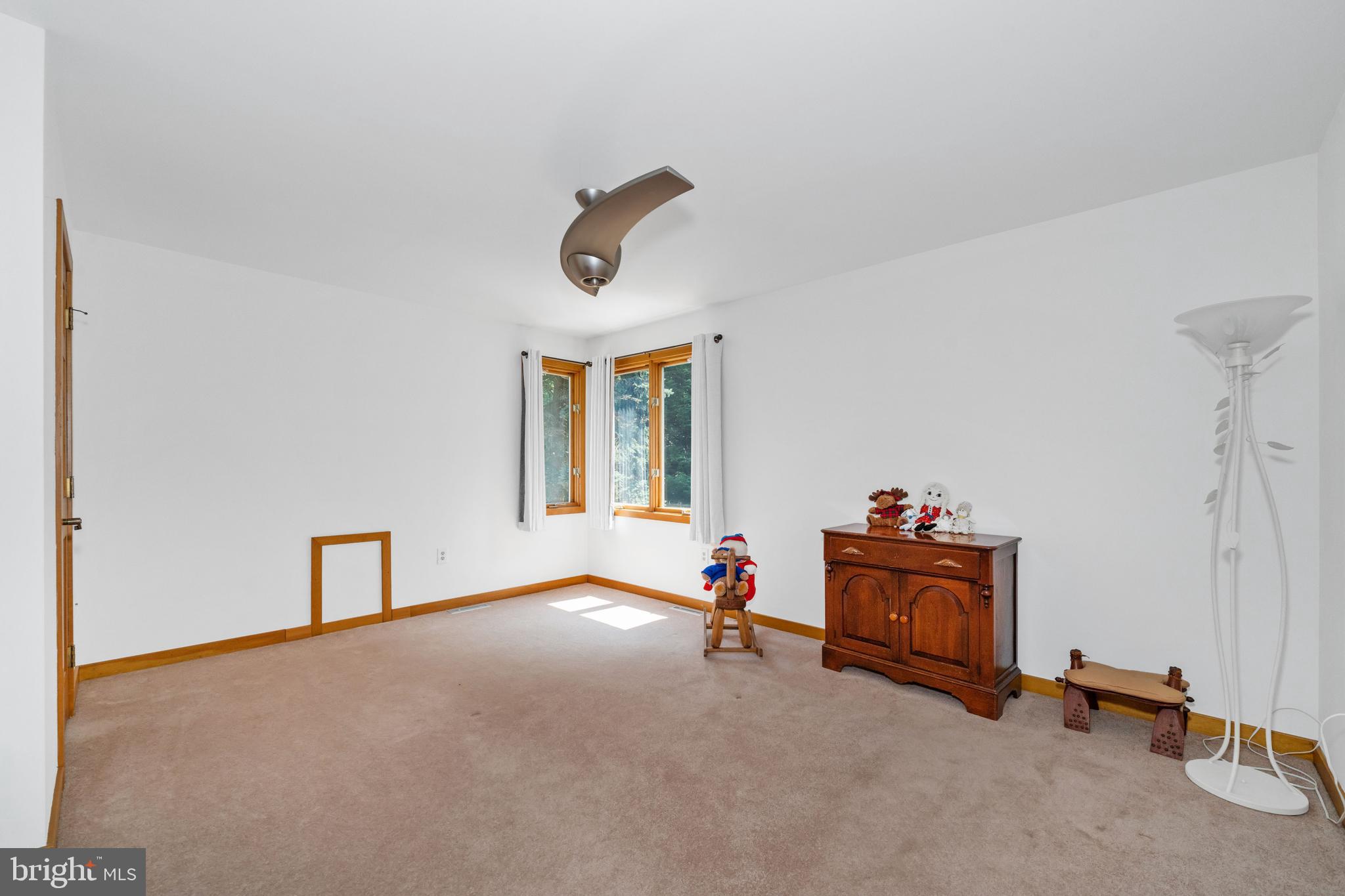 BLUE ROCK MEADOWS - Residential