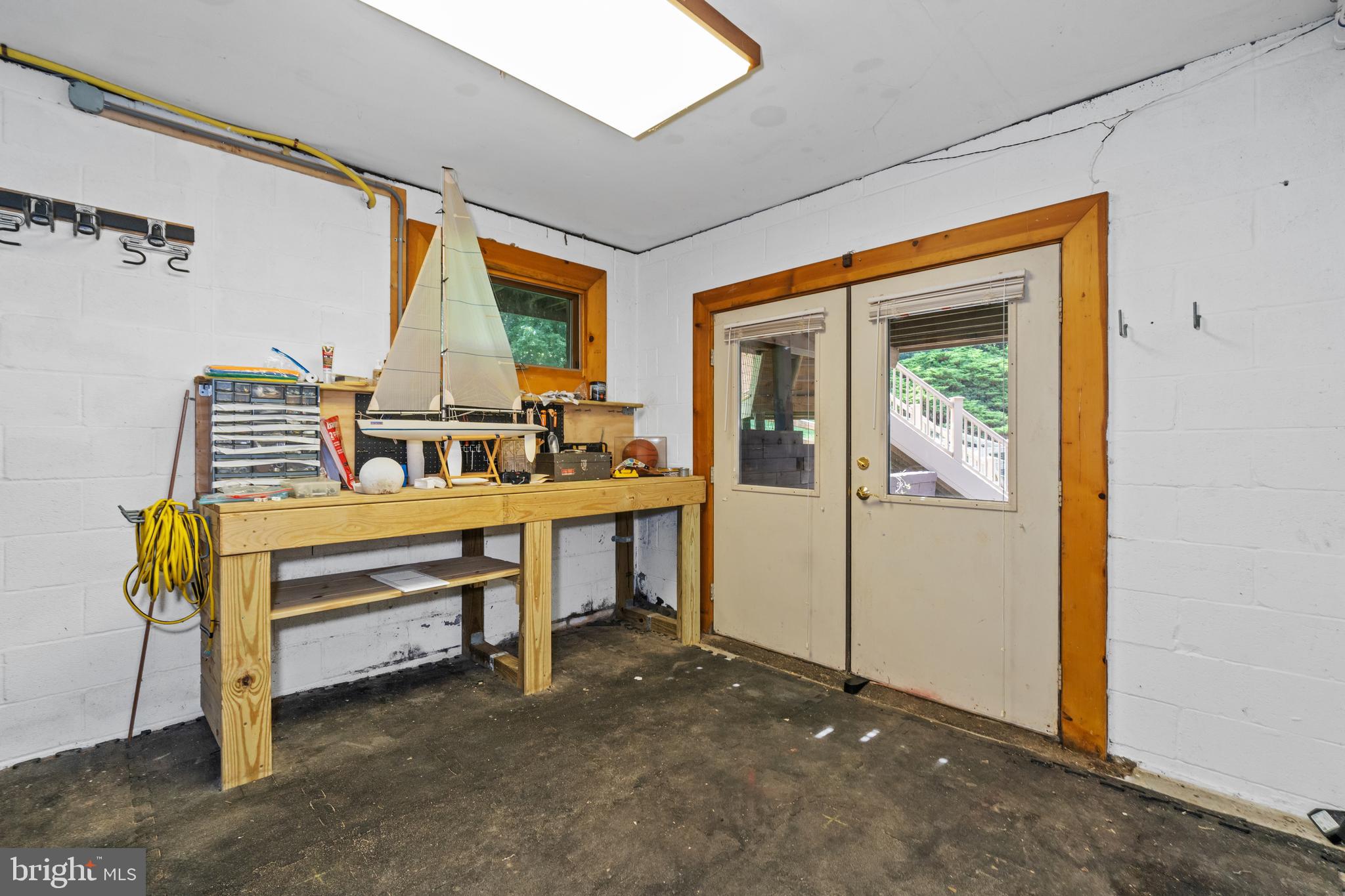 BLUE ROCK MEADOWS - Residential