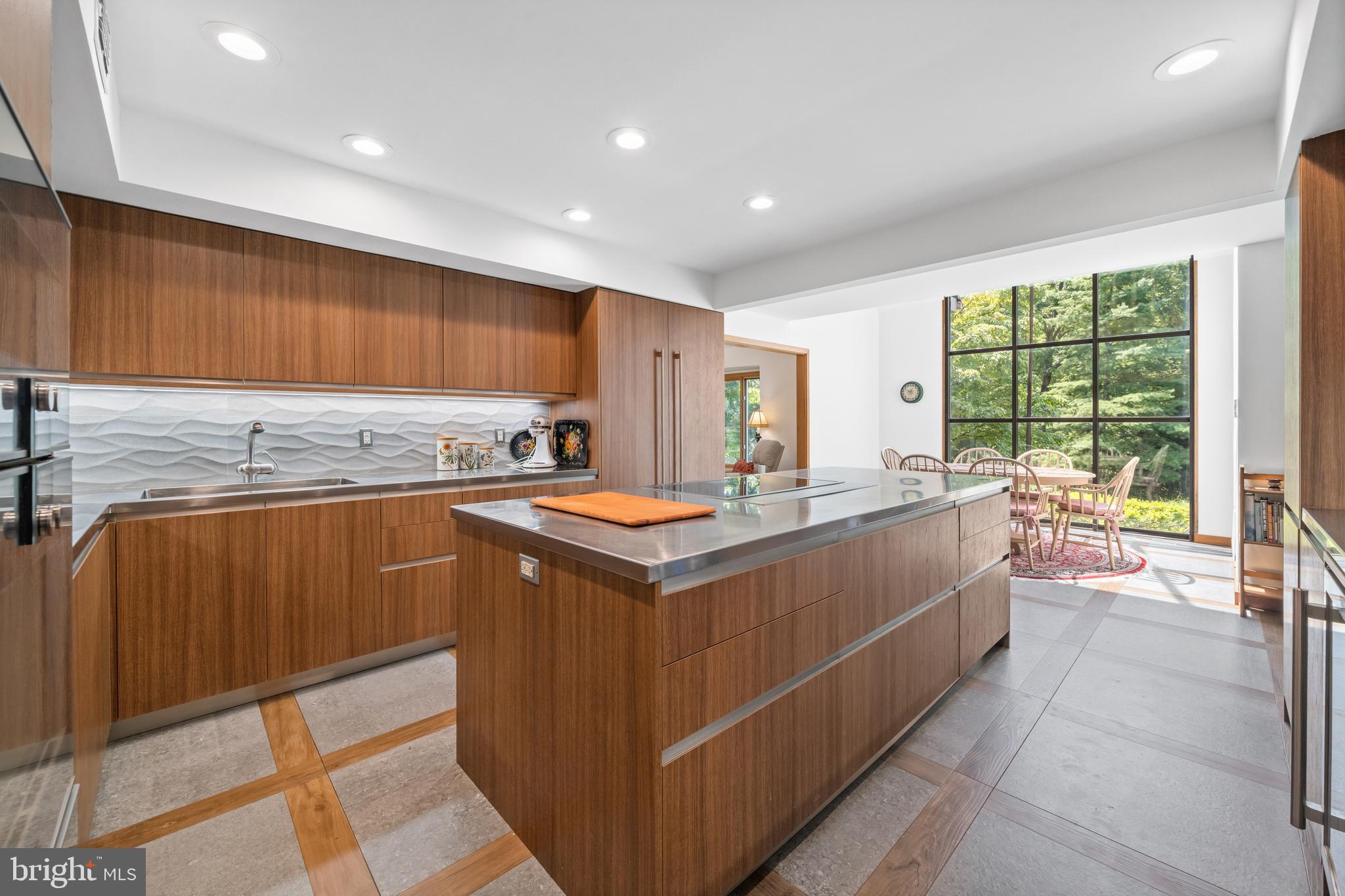 BLUE ROCK MEADOWS - Residential