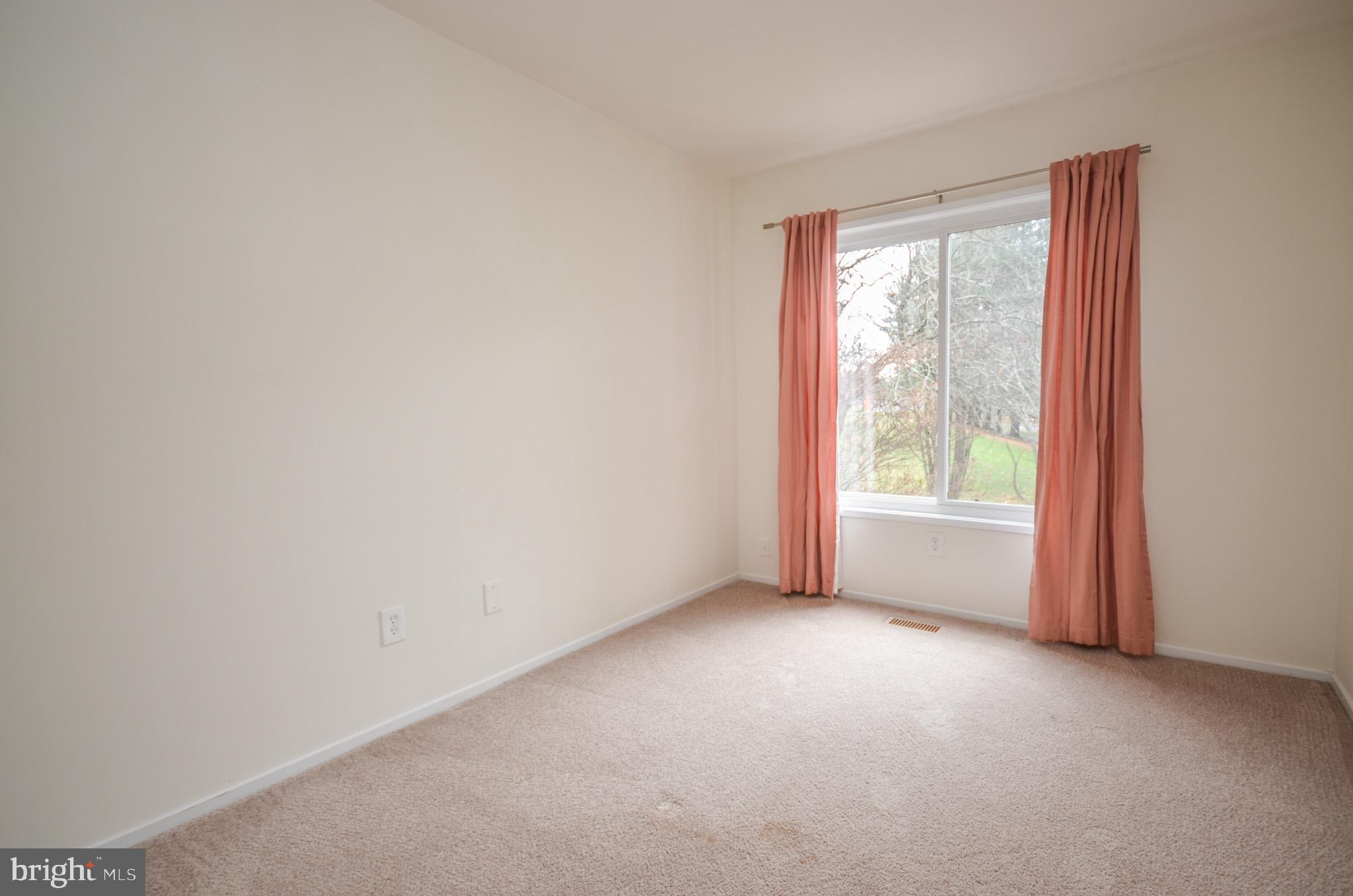 ESSEX PLACE - Residential Lease