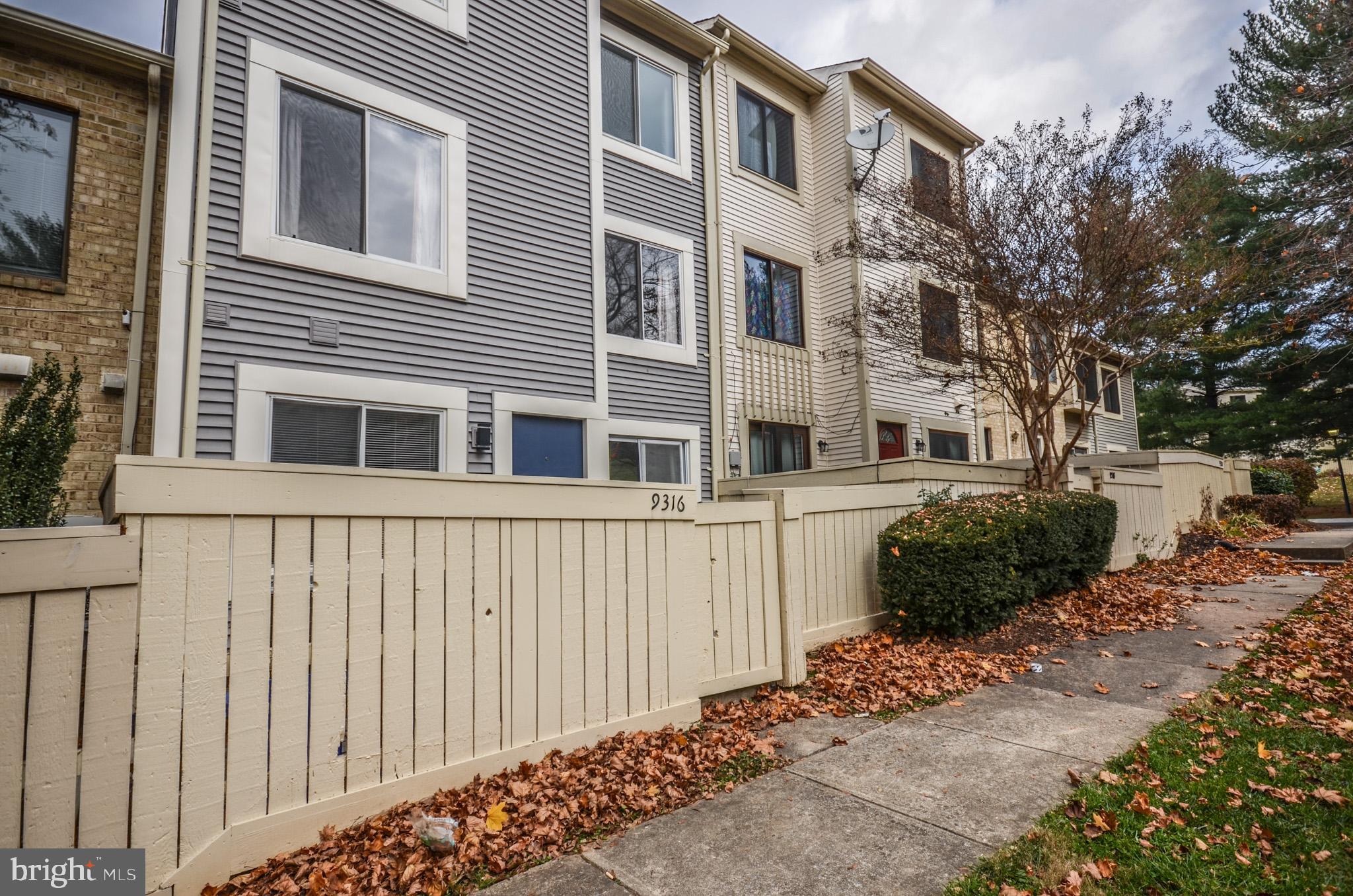 ESSEX PLACE - Residential Lease