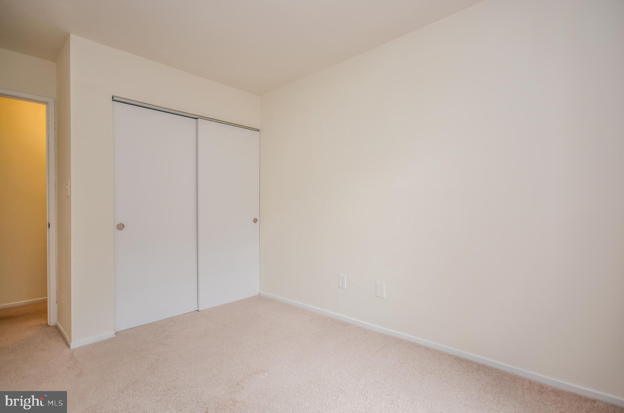 ESSEX PLACE - Residential Lease