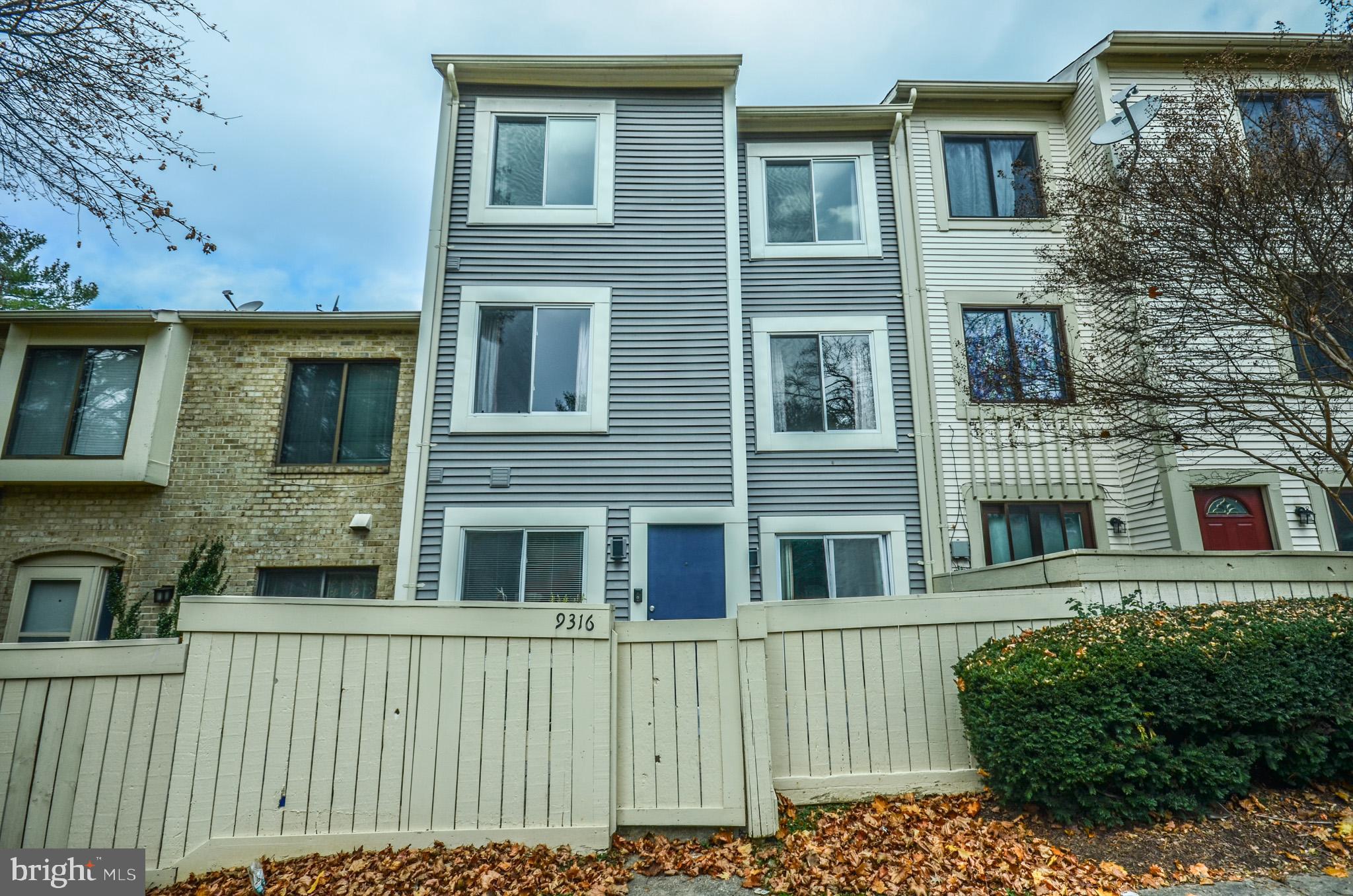 ESSEX PLACE - Residential Lease