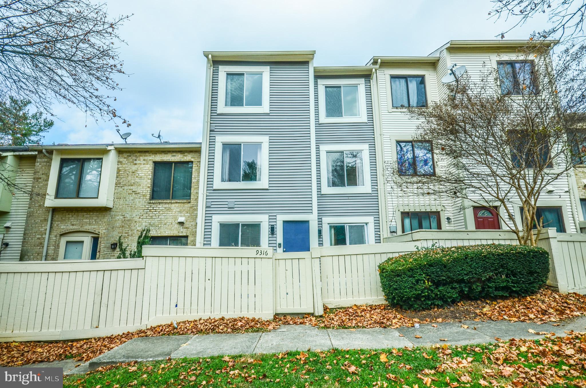 ESSEX PLACE - Residential Lease