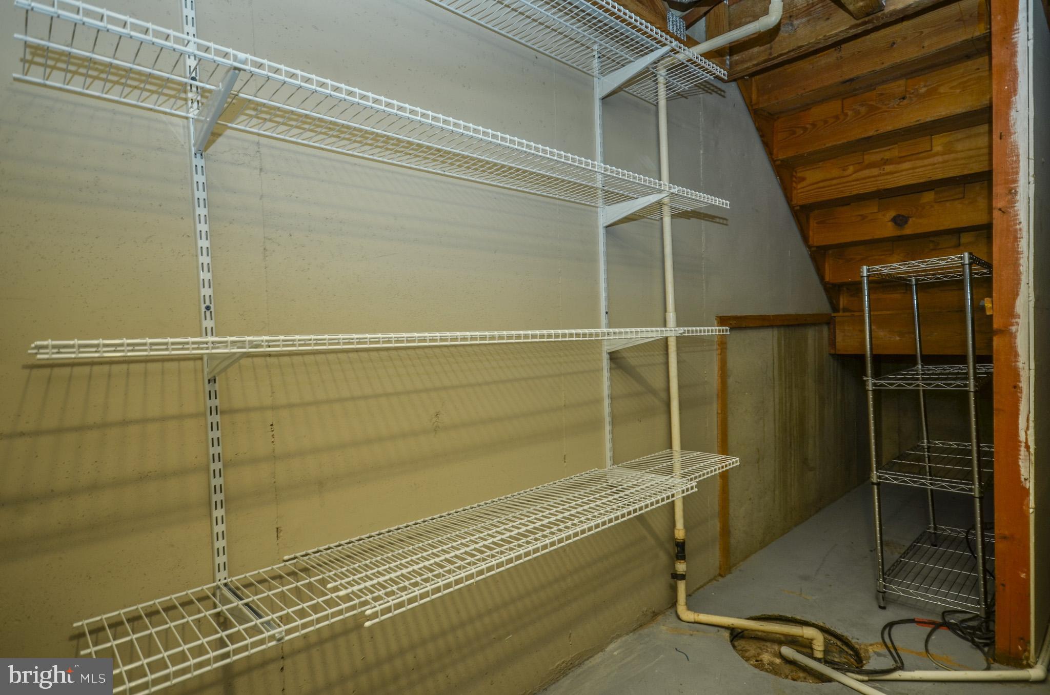 ESSEX PLACE - Residential Lease