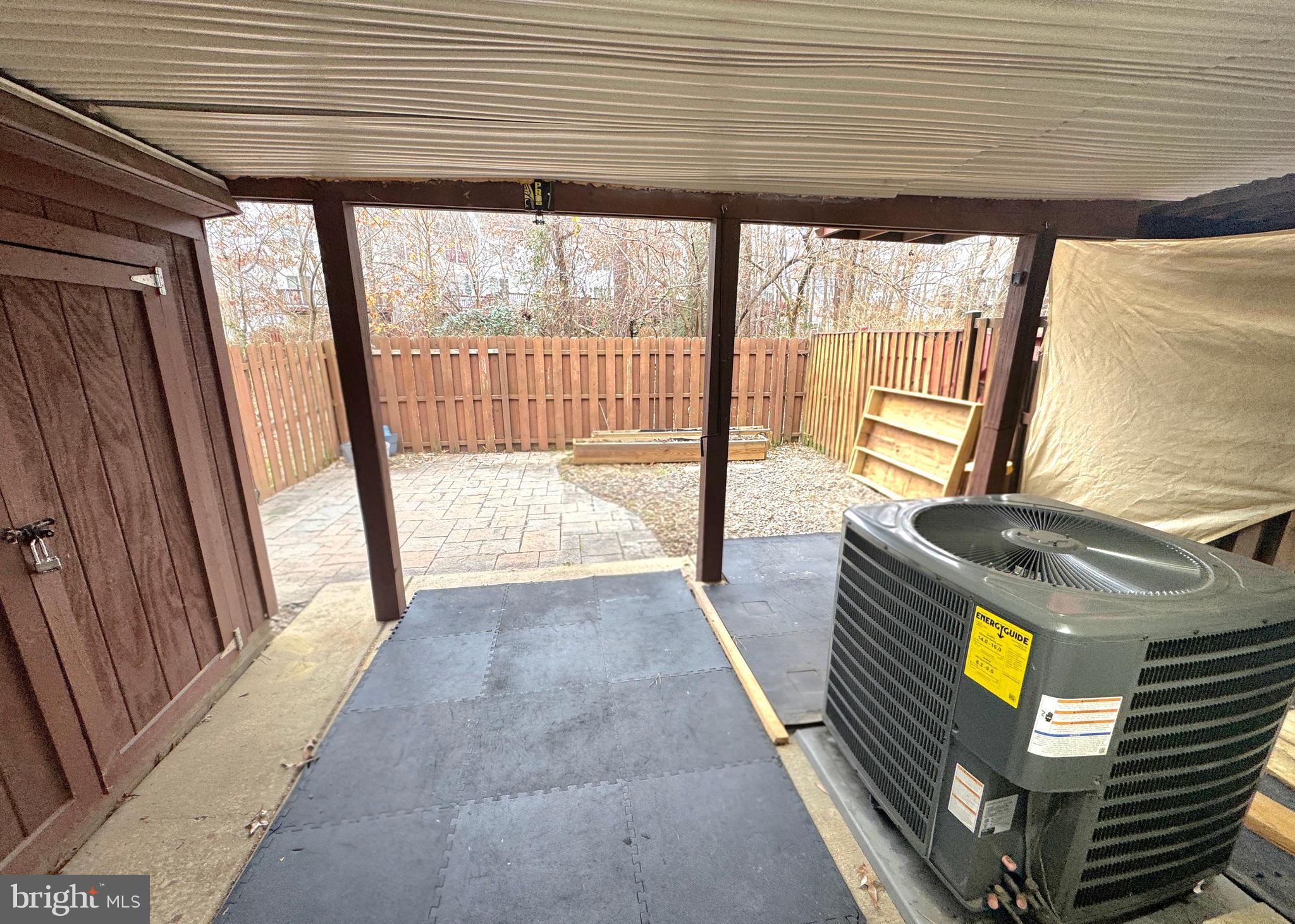 SEVEN OAKS - Residential Lease