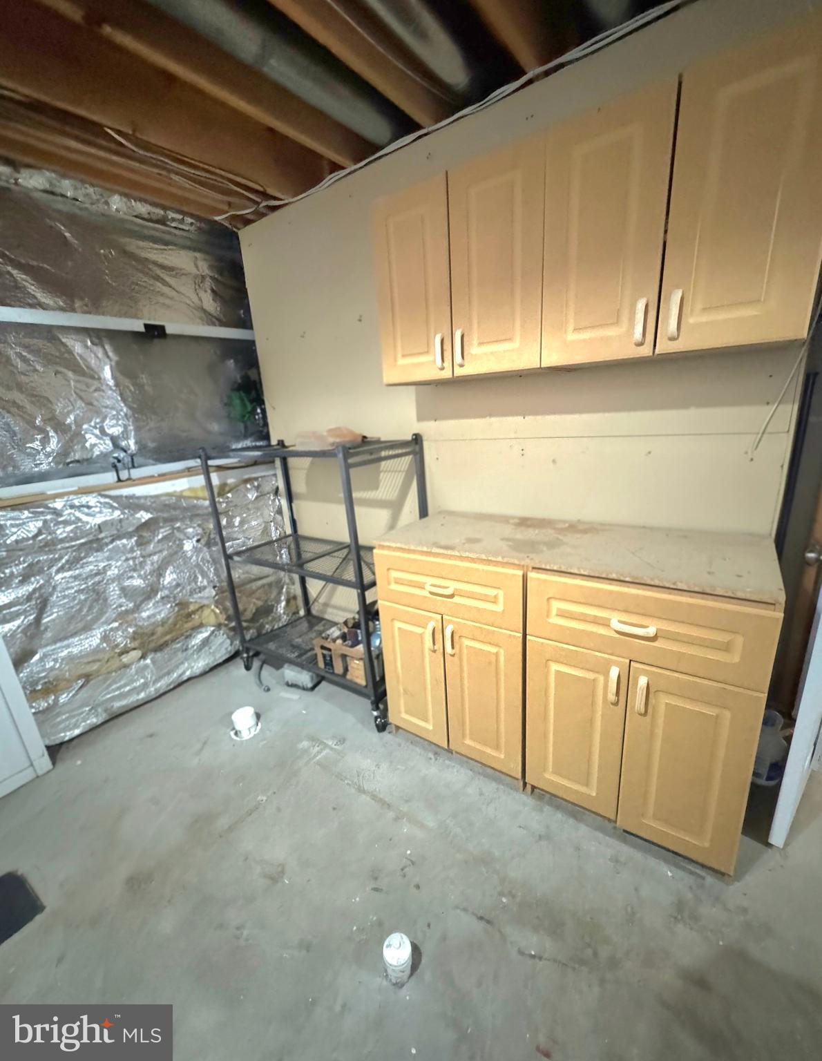 SEVEN OAKS - Residential Lease