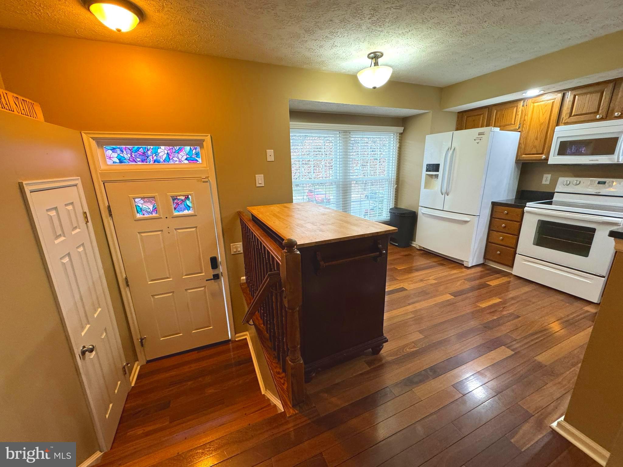 2108 COMMODORE COURT