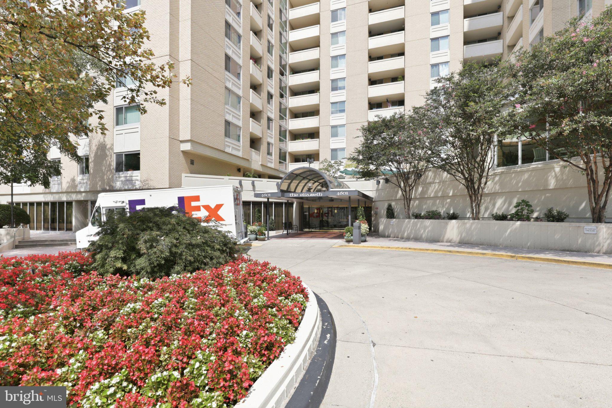 4601 N PARK AVENUE 1120-V