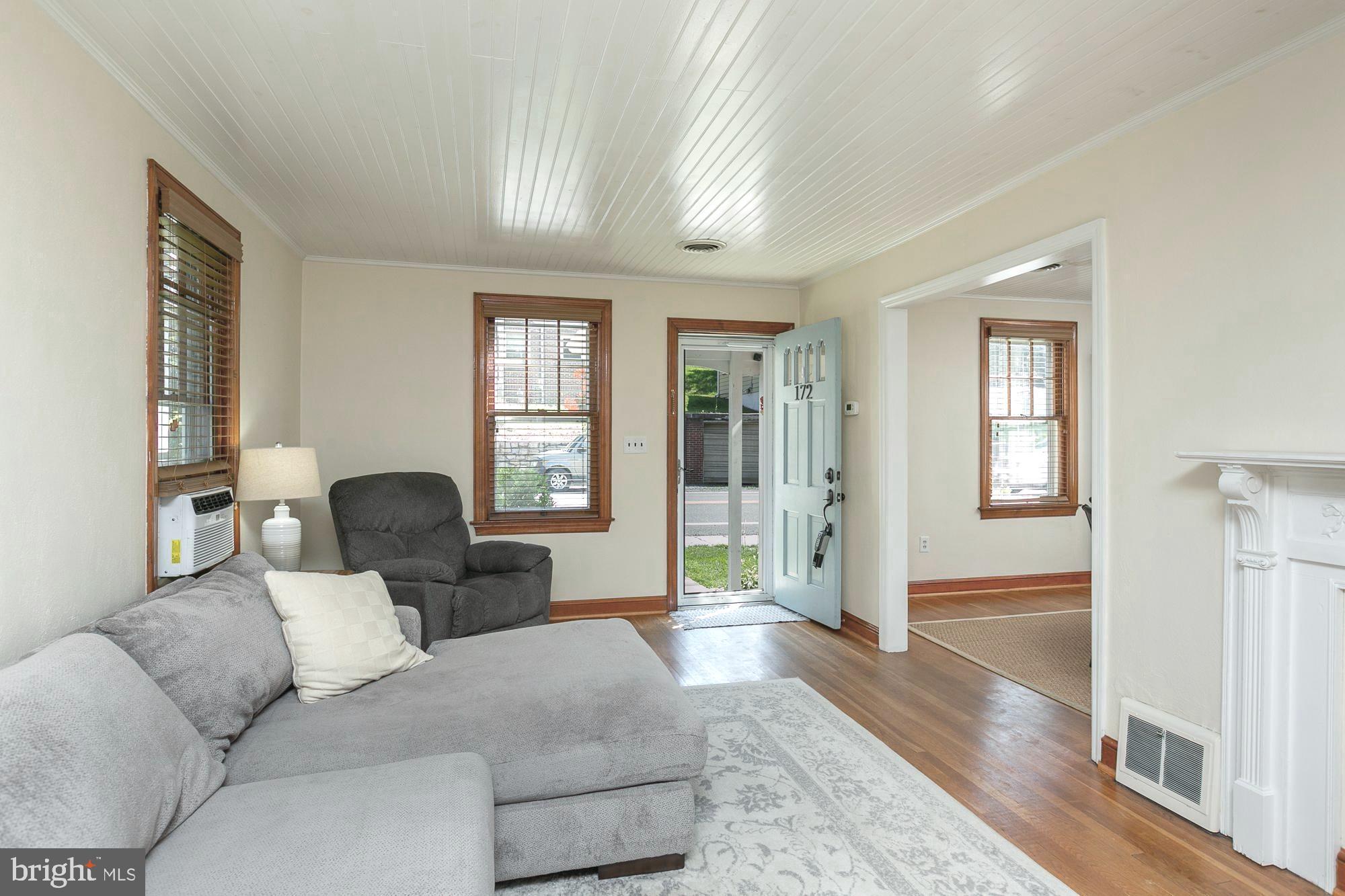 172 MARTINSBURG ROAD