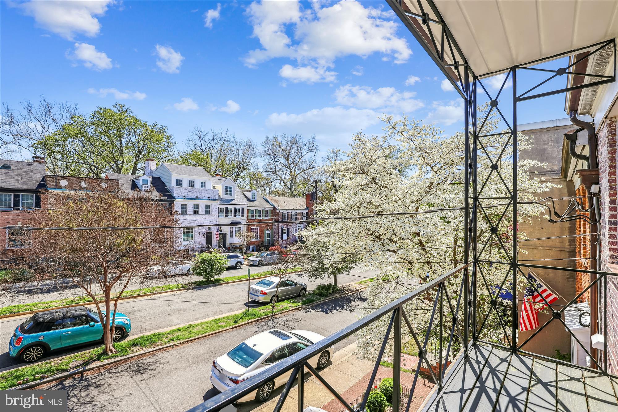 YATES GARDENS - Residential