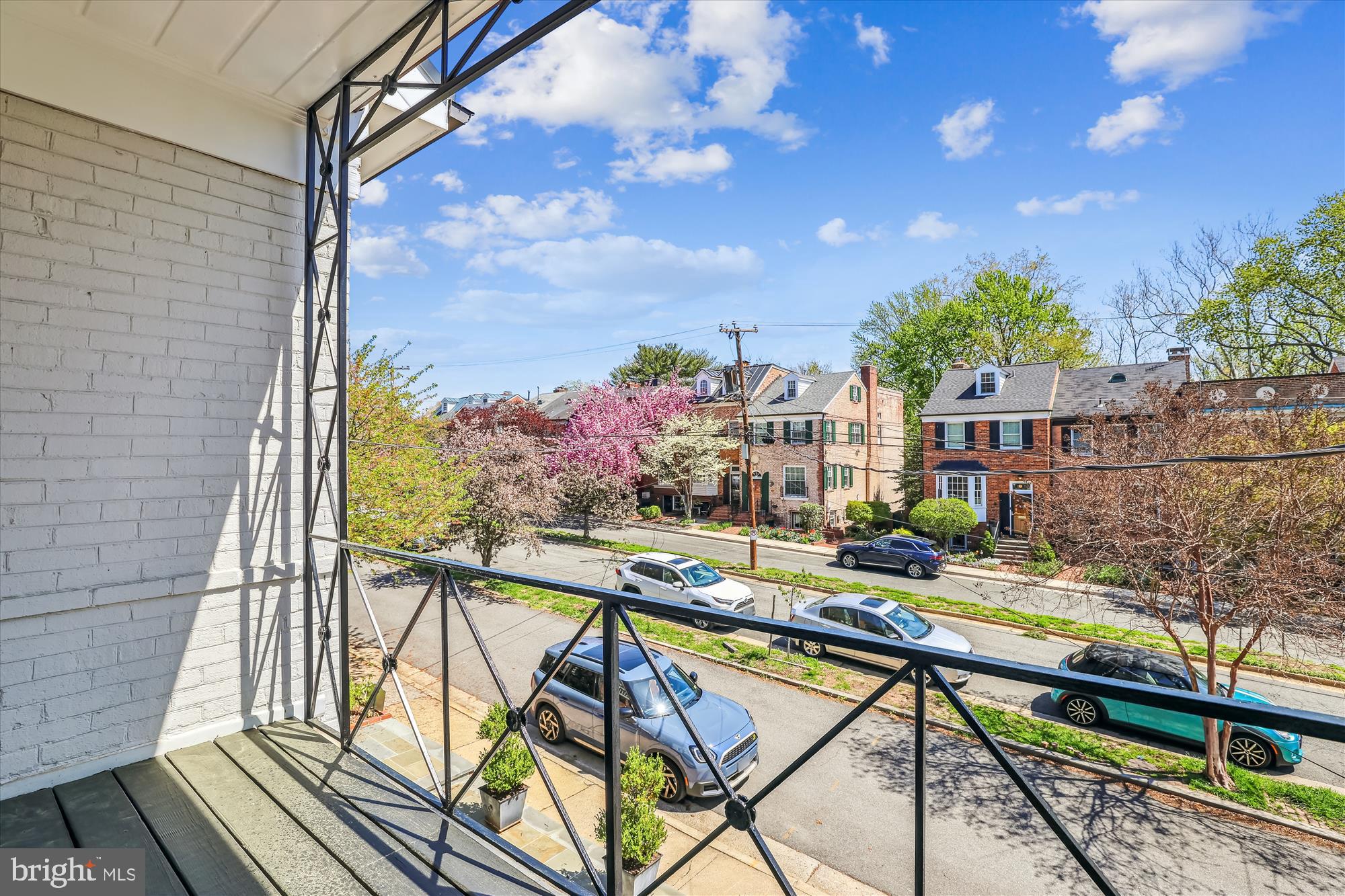 YATES GARDENS - Residential