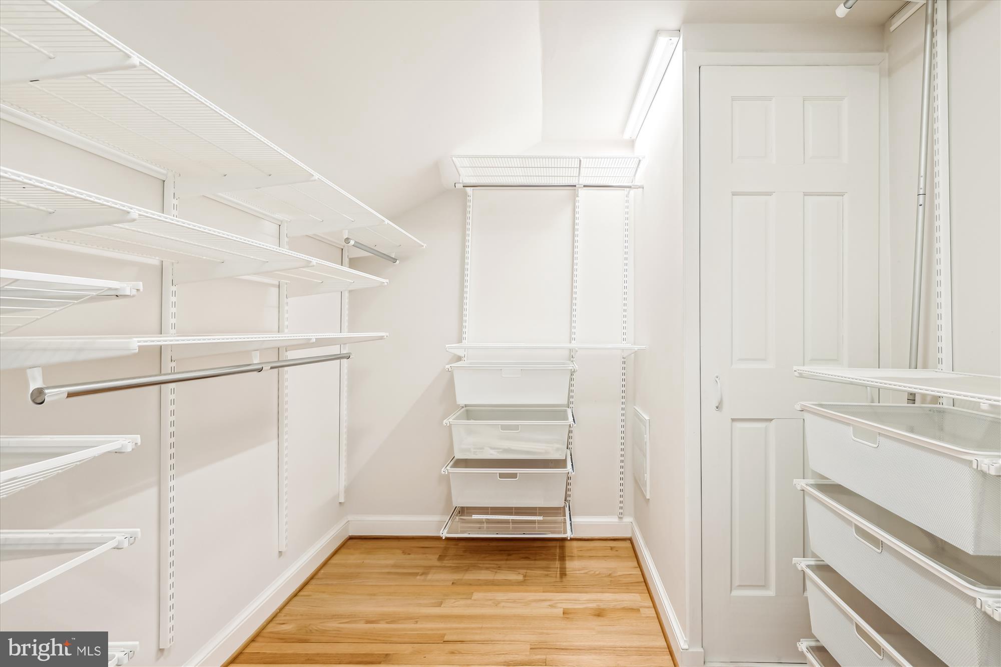 YATES GARDENS - Residential