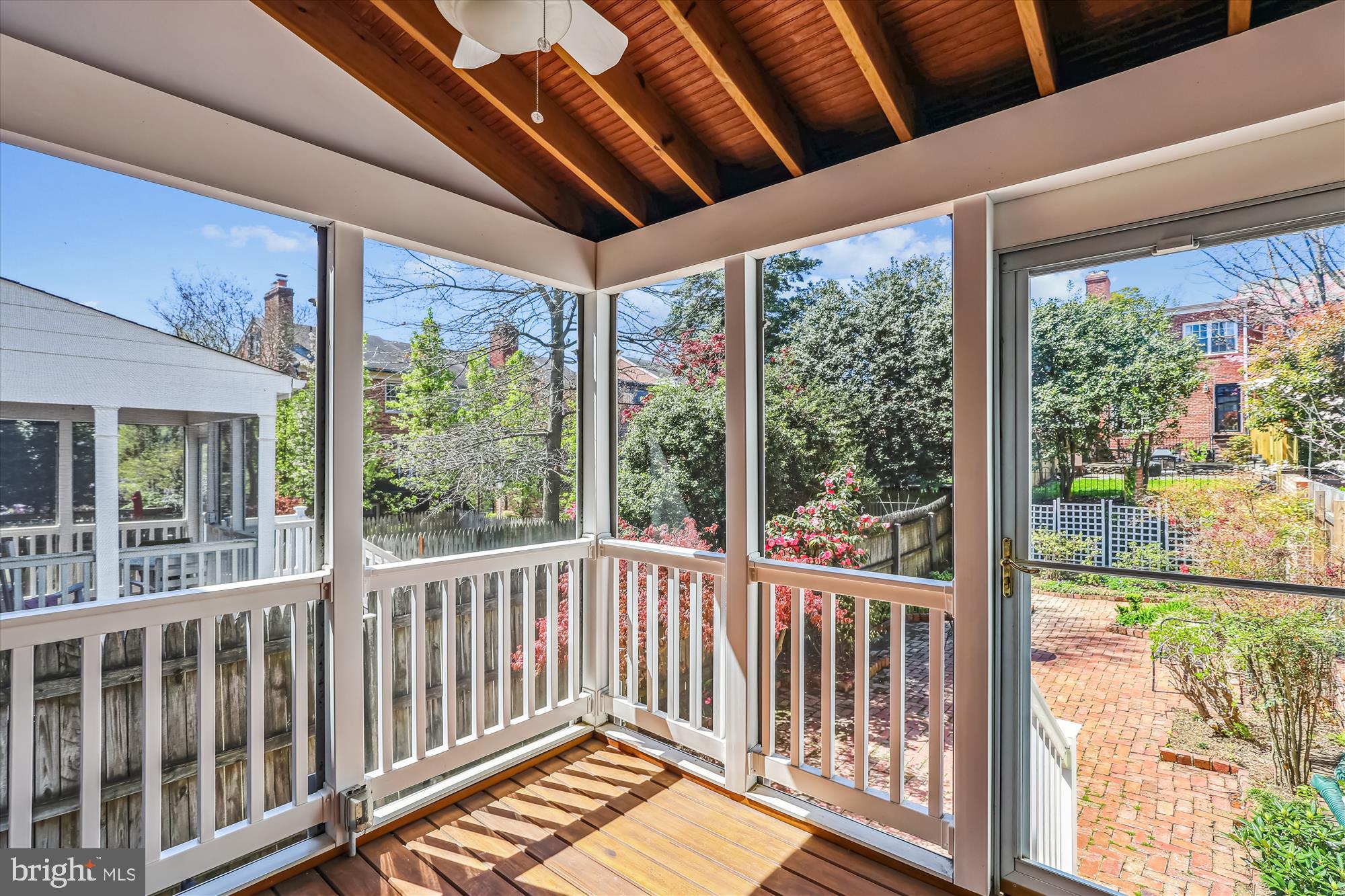 YATES GARDENS - Residential