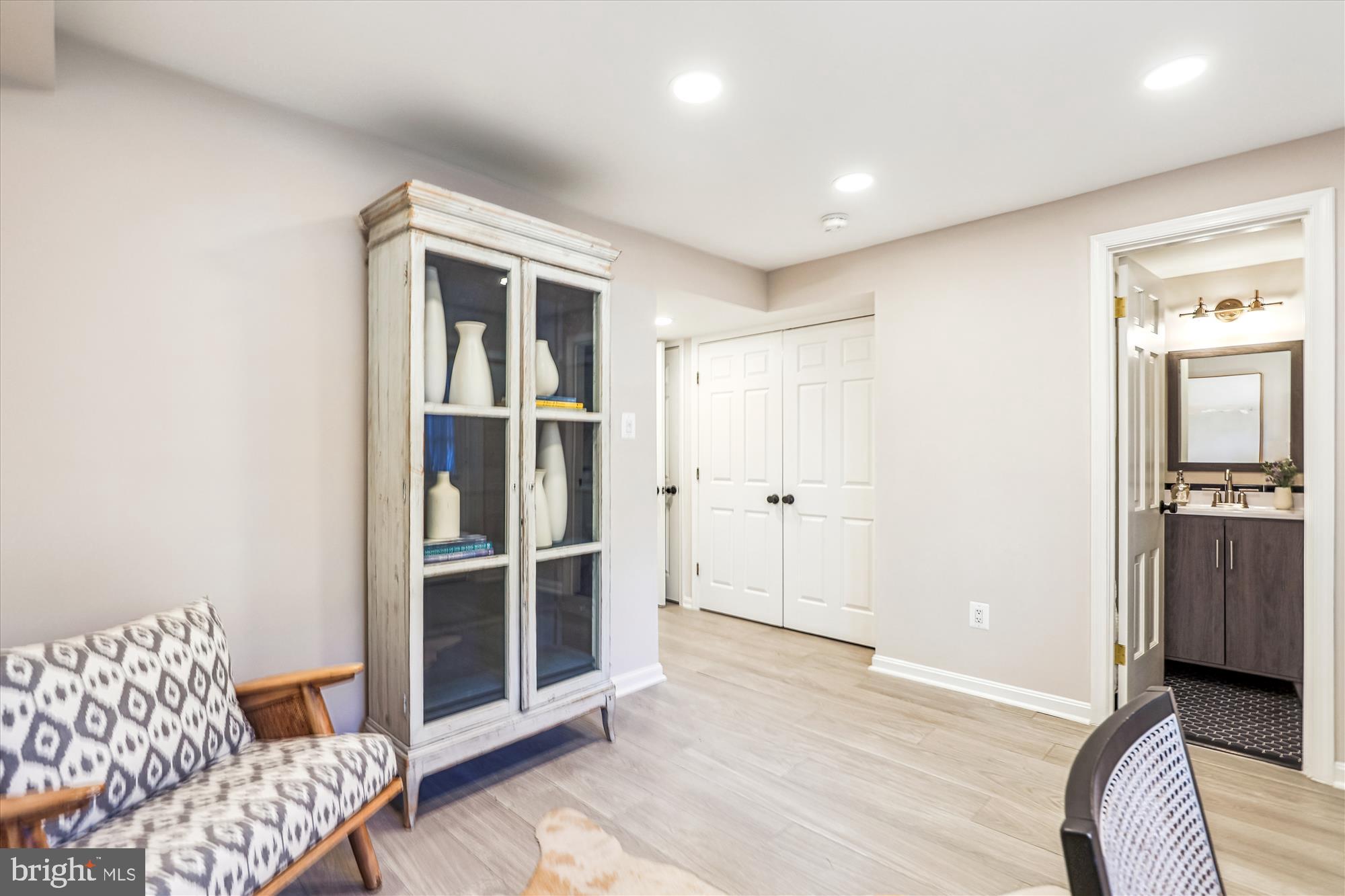 YATES GARDENS - Residential