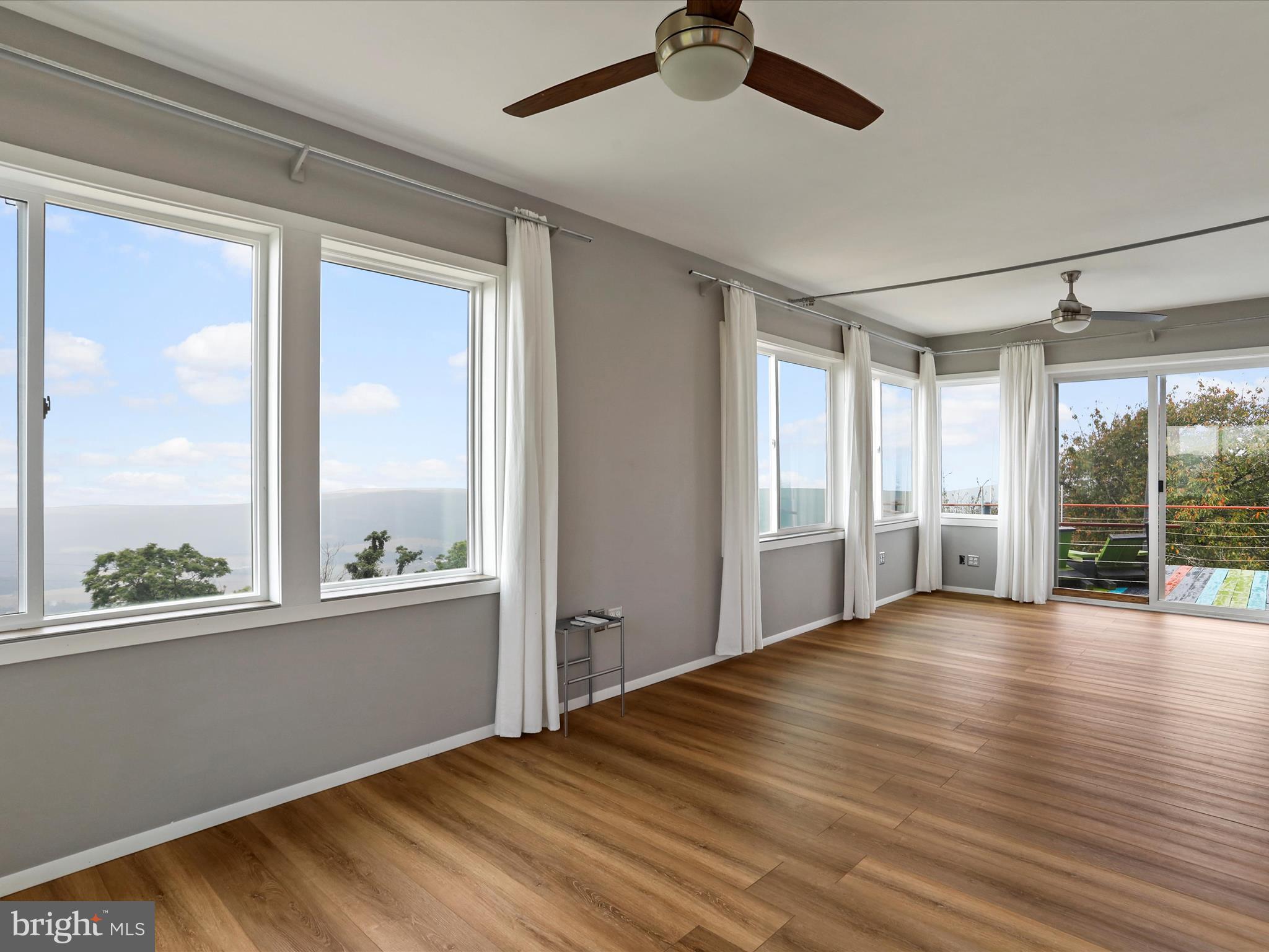 PINNACLE - Residential