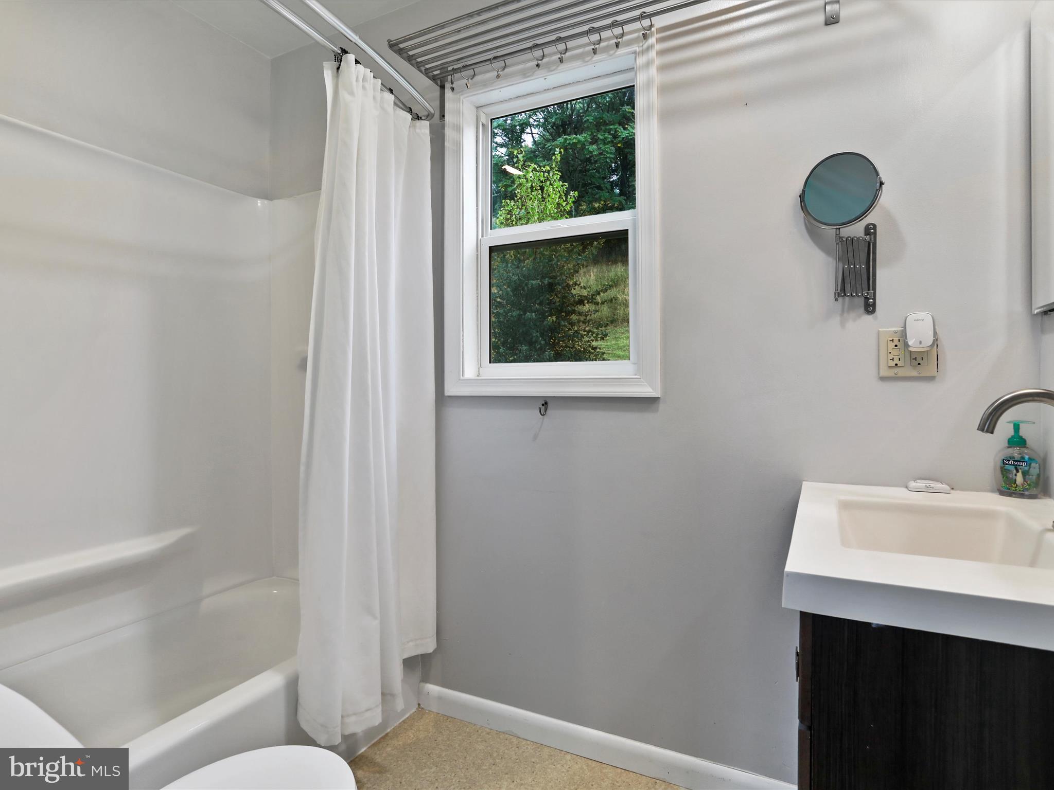 PINNACLE - Residential