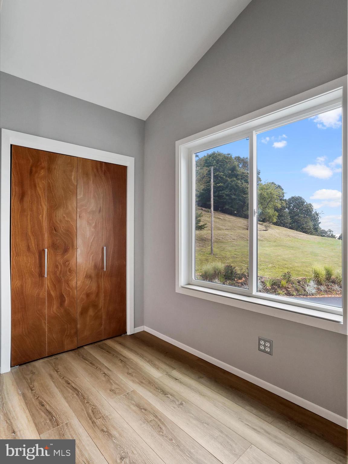 PINNACLE - Residential