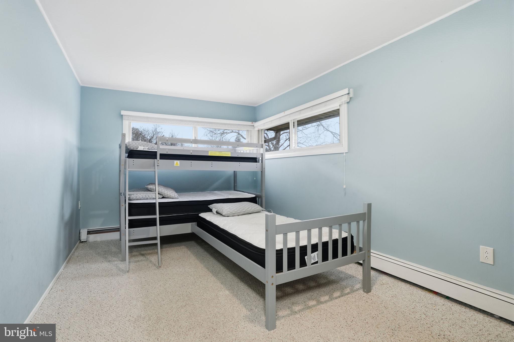 SNOWBALL GATE - Residential