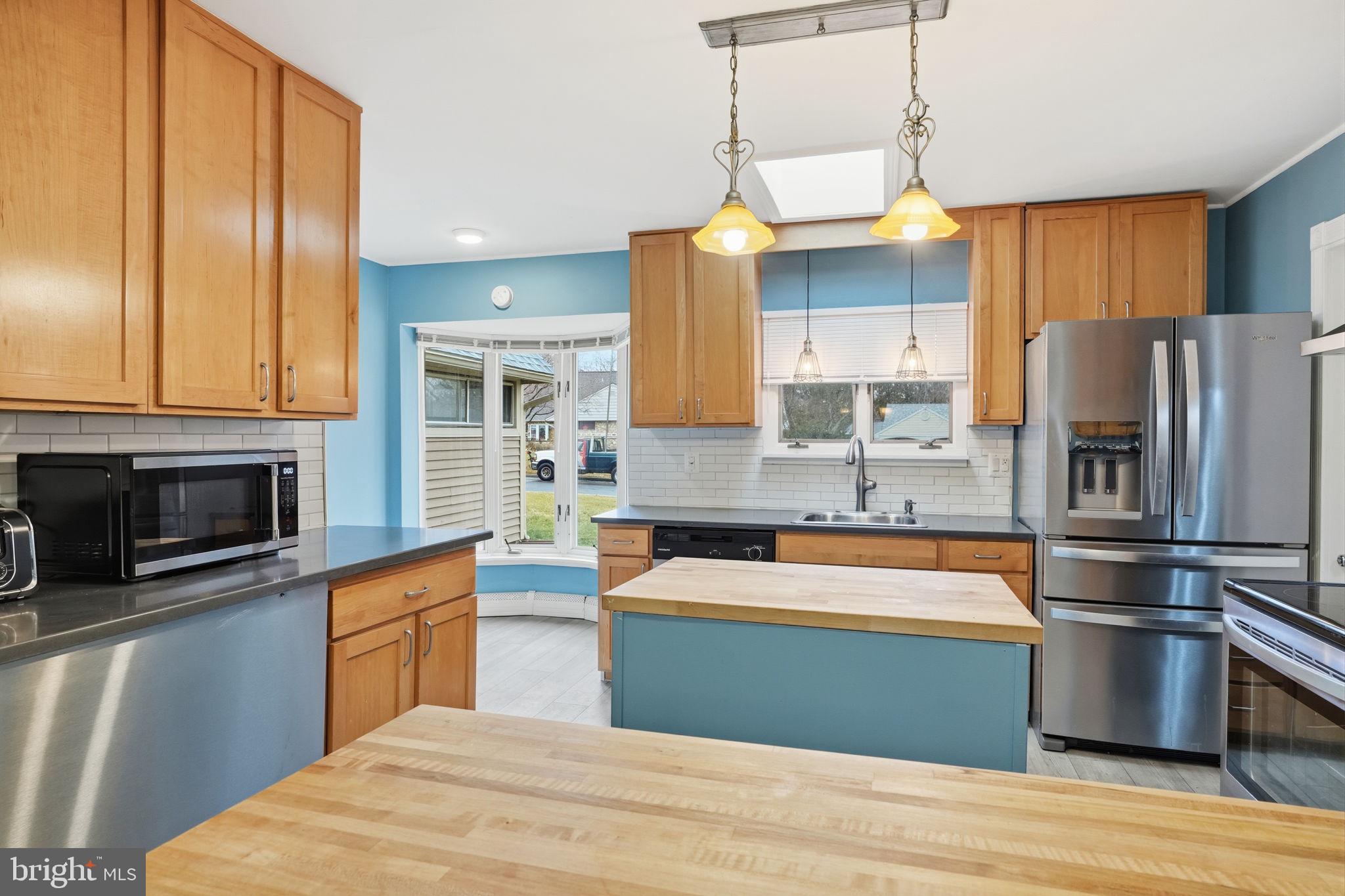 SNOWBALL GATE - Residential