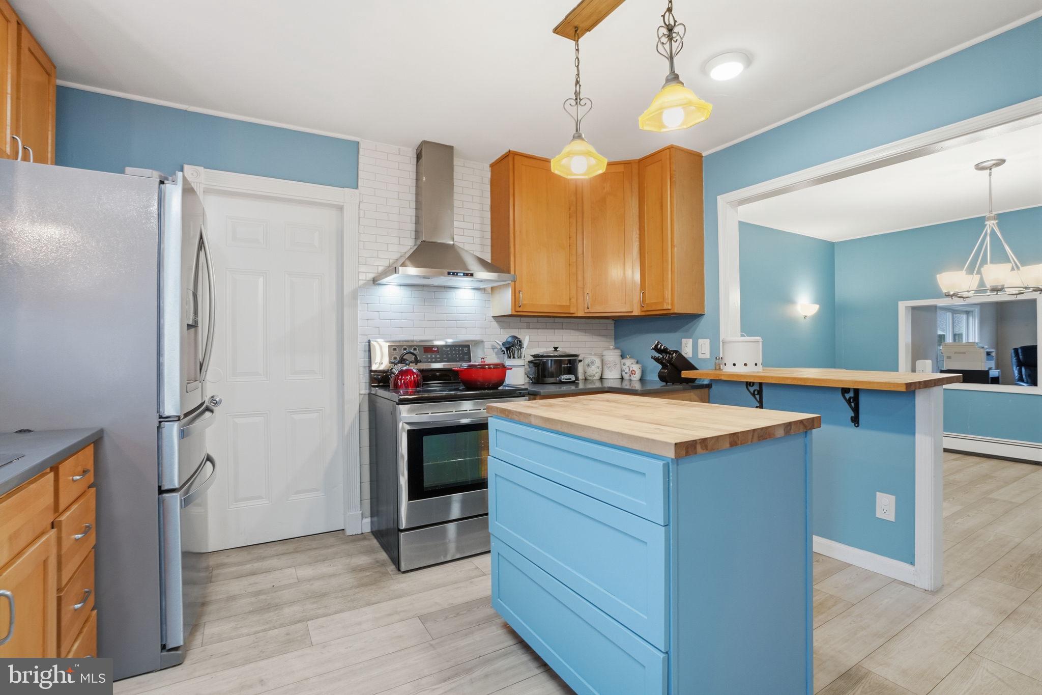 SNOWBALL GATE - Residential