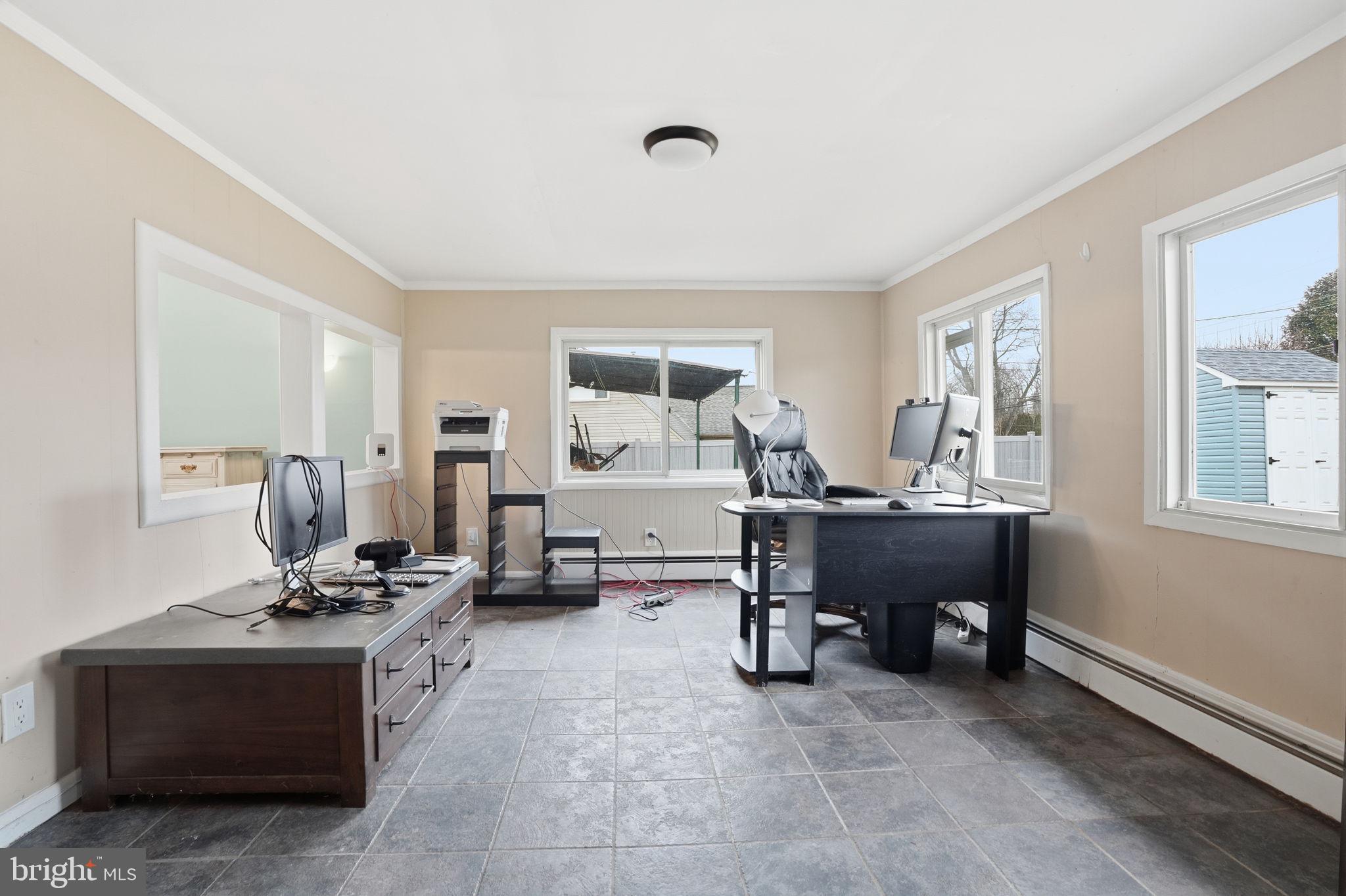 SNOWBALL GATE - Residential