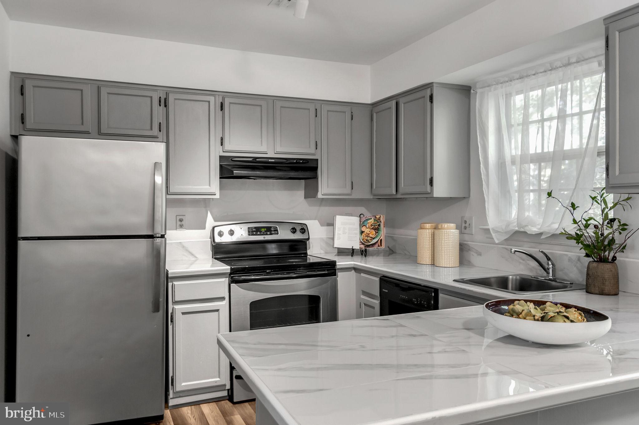 MONTCLAIR ST3 - Residential