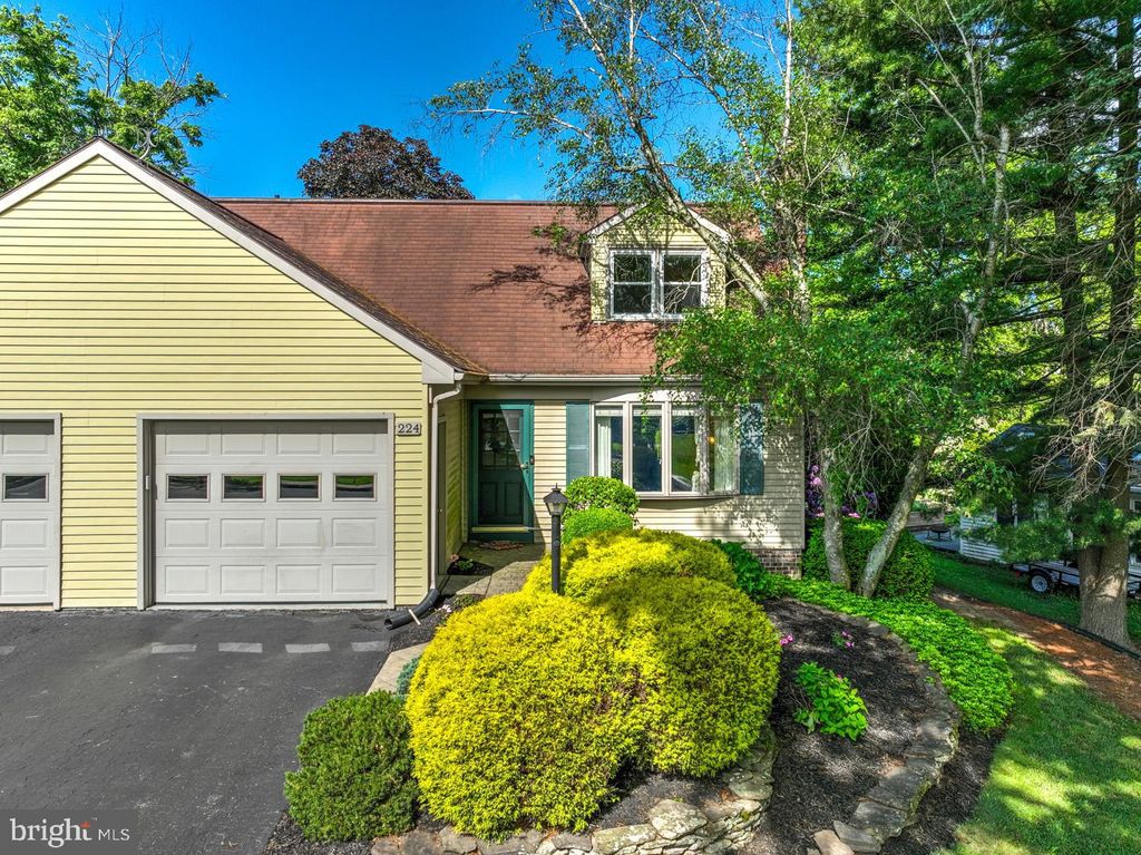 Photo of 224 N 11th Street, Akron, PA 17501 (MLS # PALA2051178)