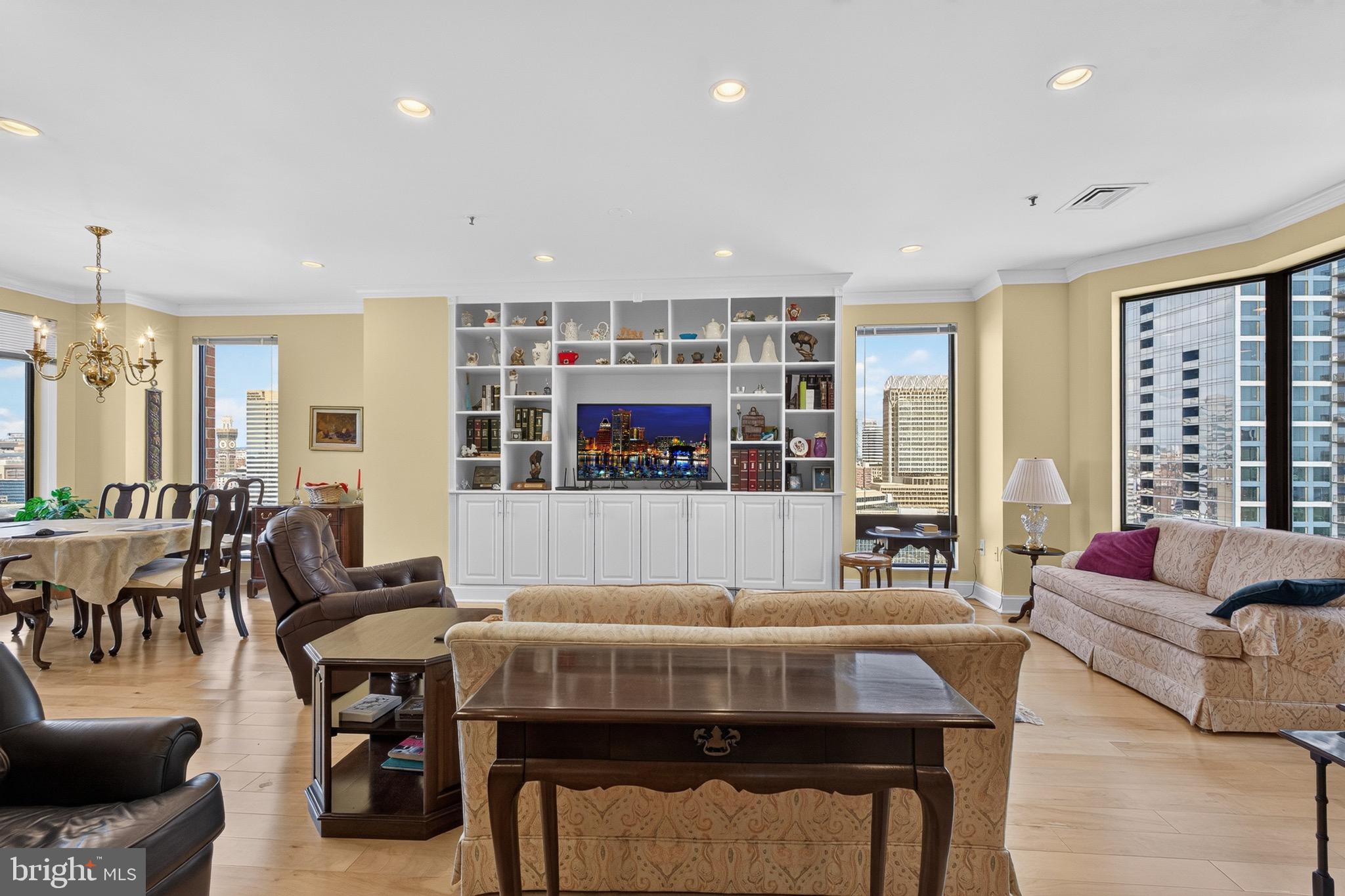 10 E LEE STREET 1709