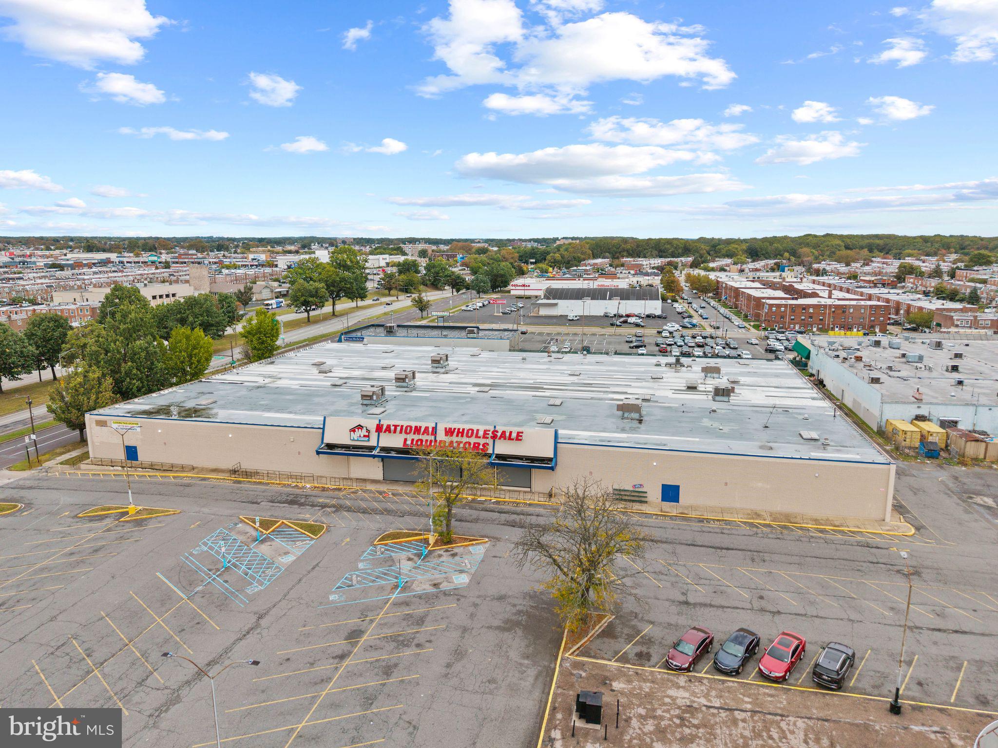 7101 E ROOSEVELT BOULEVARD