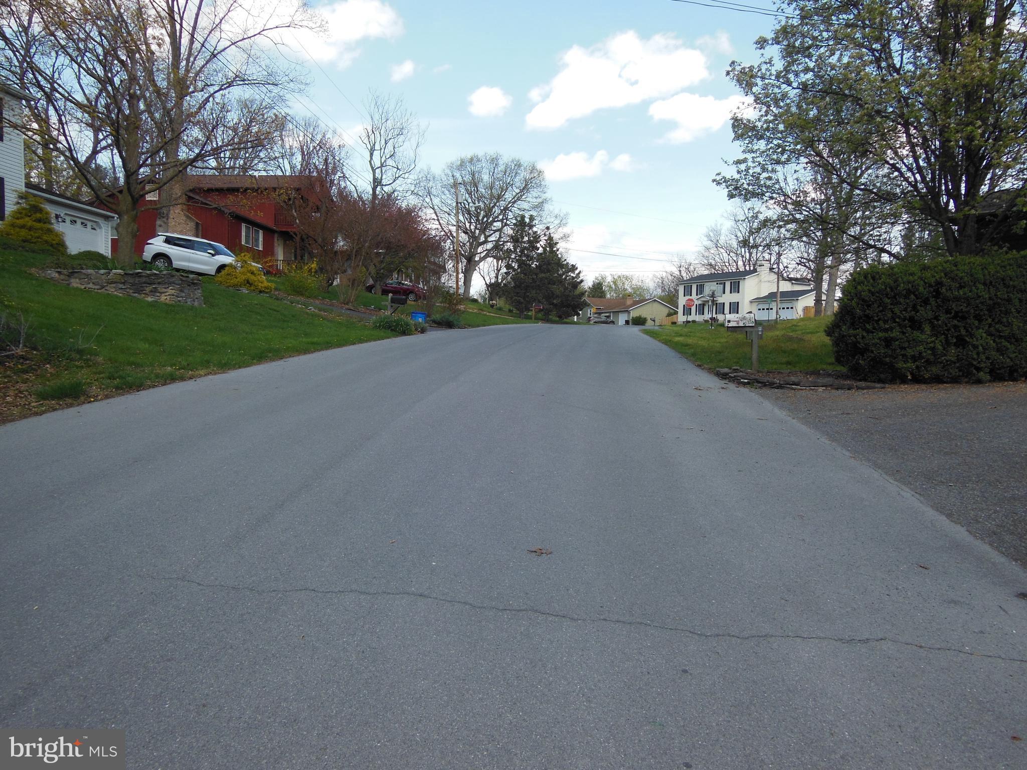 BRIARWOOD - Residential