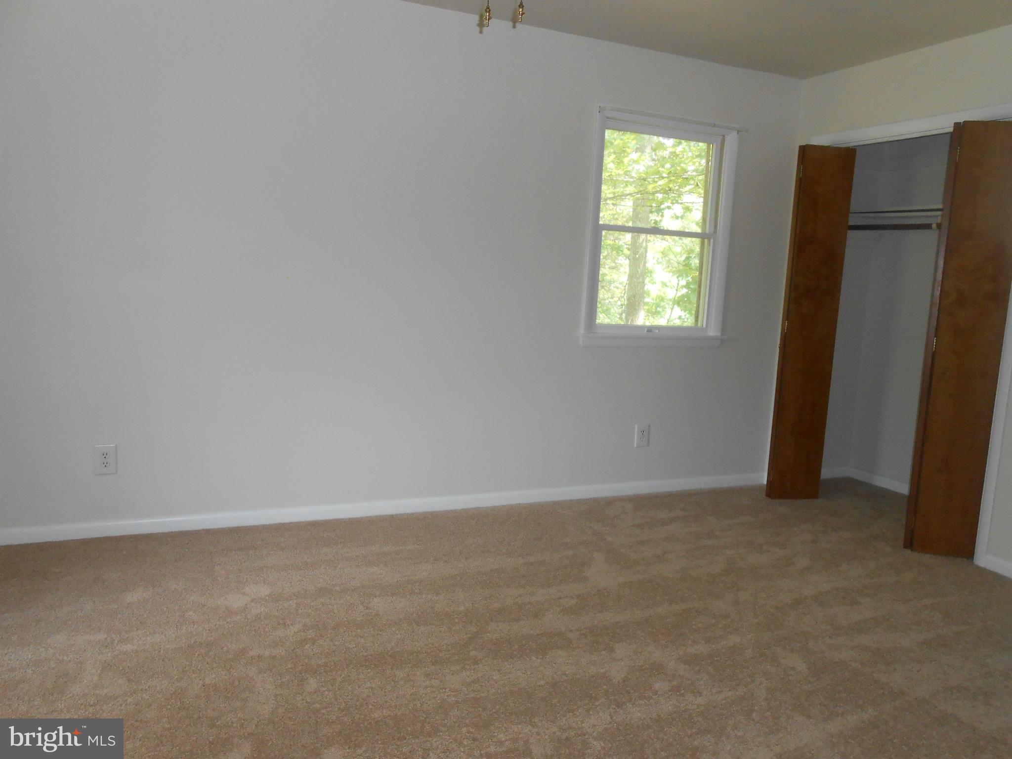 LAND O LAKES - Residential Lease