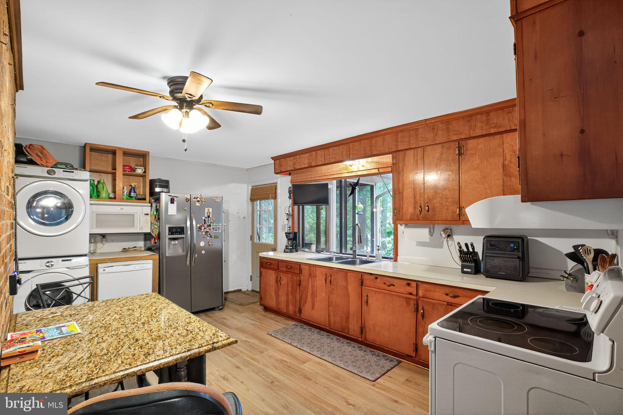 DRIFTWOOD BEACH - Residential