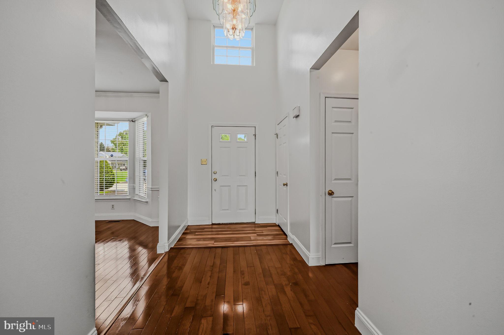 235 RIVEREDGE DRIVE