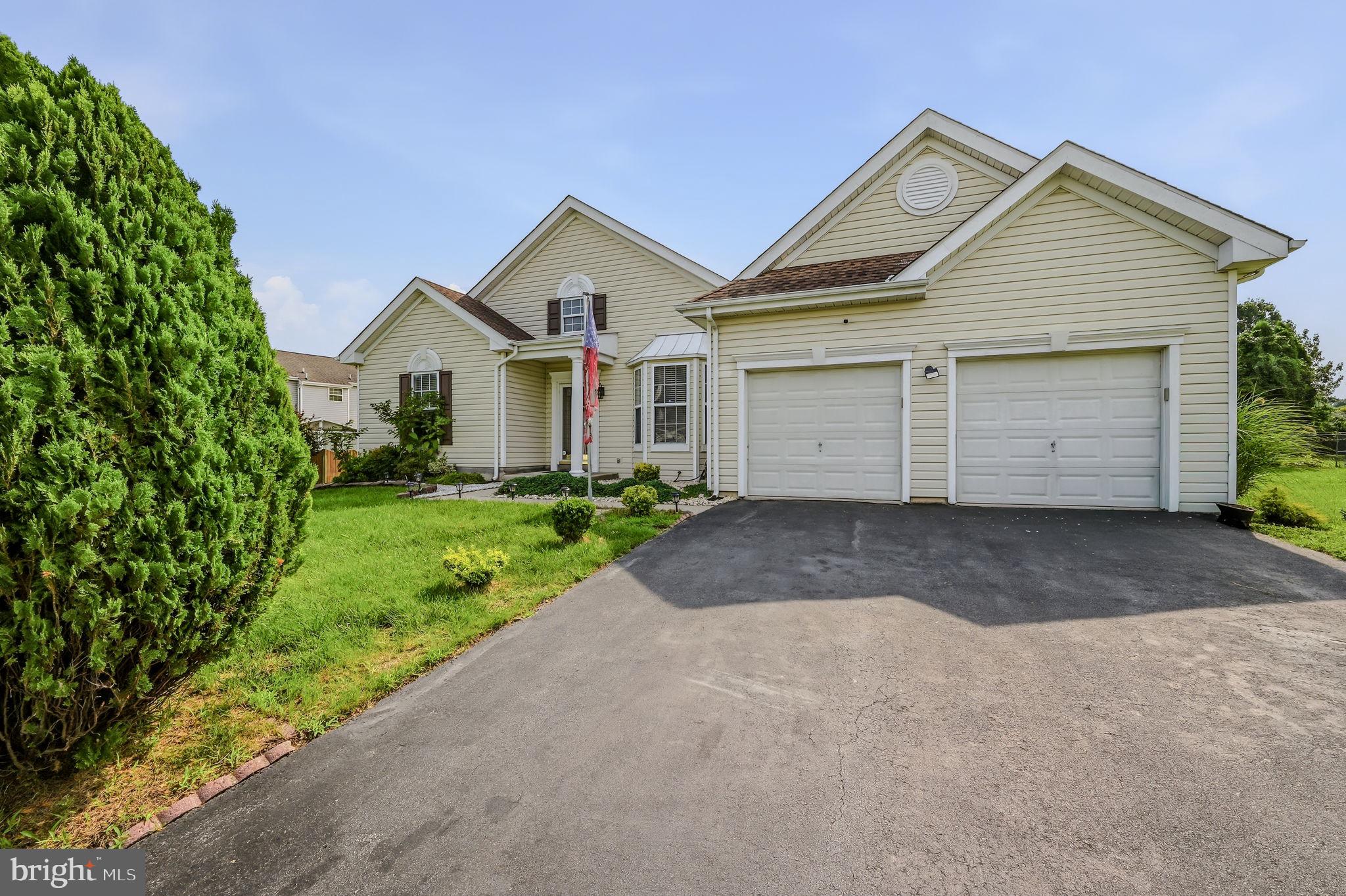 235 RIVEREDGE DRIVE