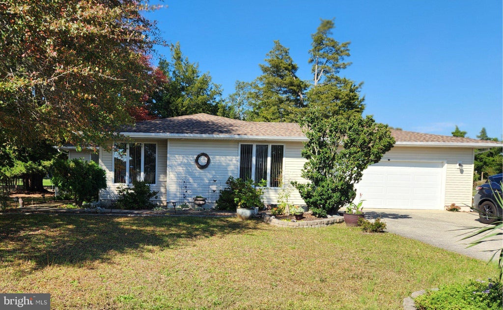Photo of 33 Atlantis Boulevard, LITTLE EGG HARBOR TWP, NJ 08087 (MLS # NJOC2045882)