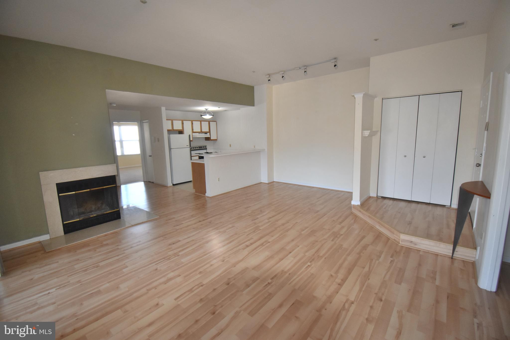 ANNAPOLIS OVERLOOK - Residential