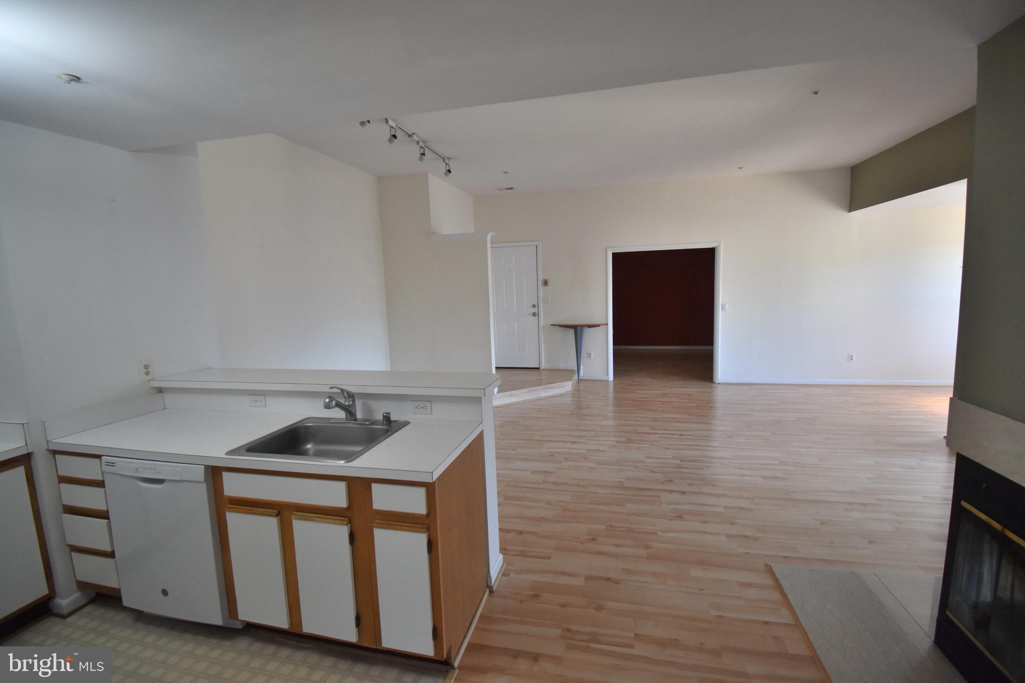 ANNAPOLIS OVERLOOK - Residential