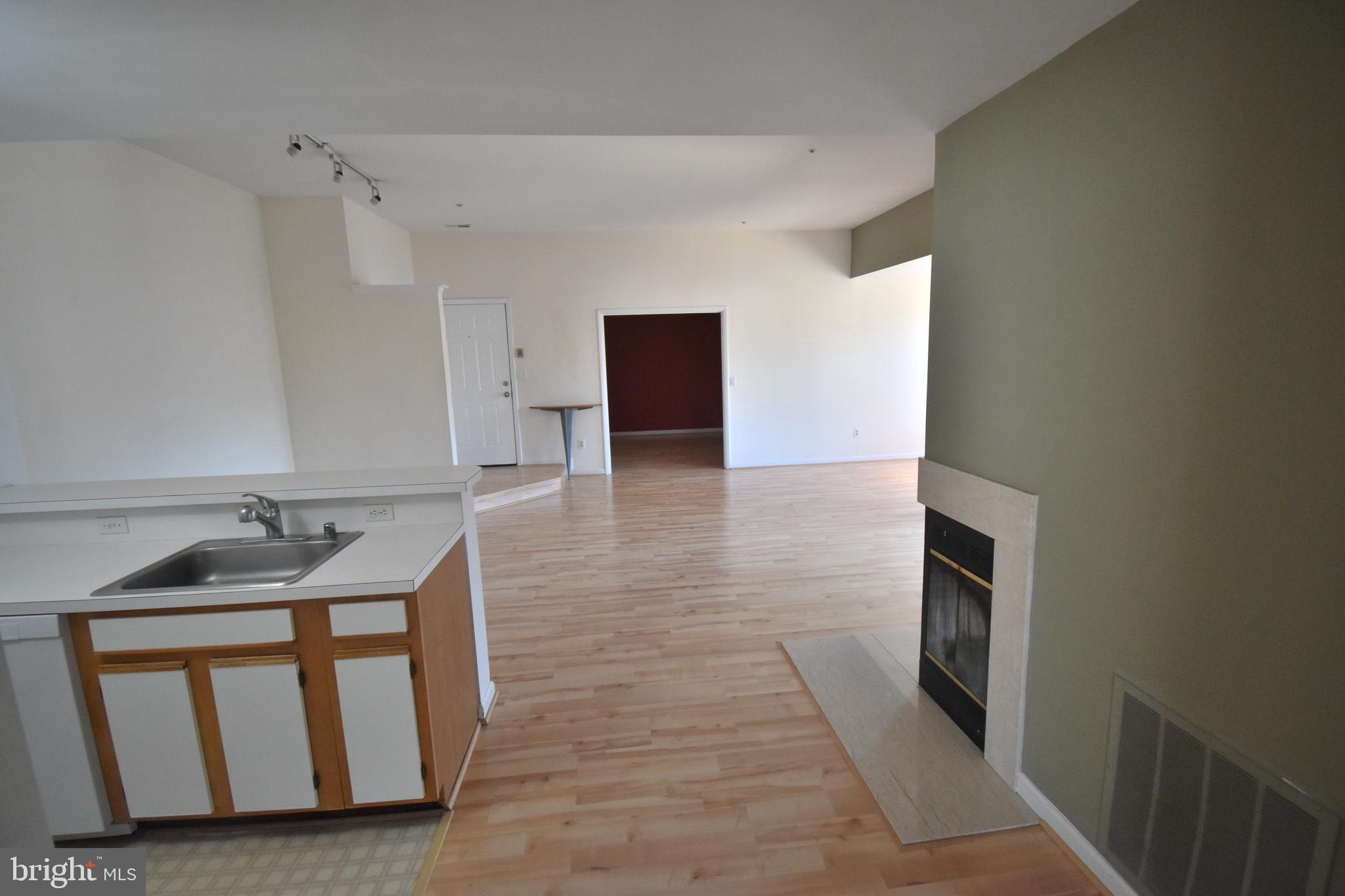 ANNAPOLIS OVERLOOK - Residential