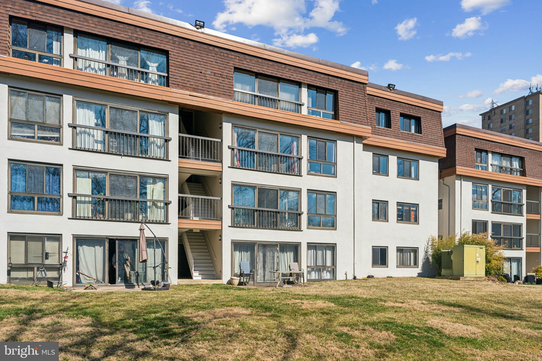 PARK TERRACE COND - Residential Lease