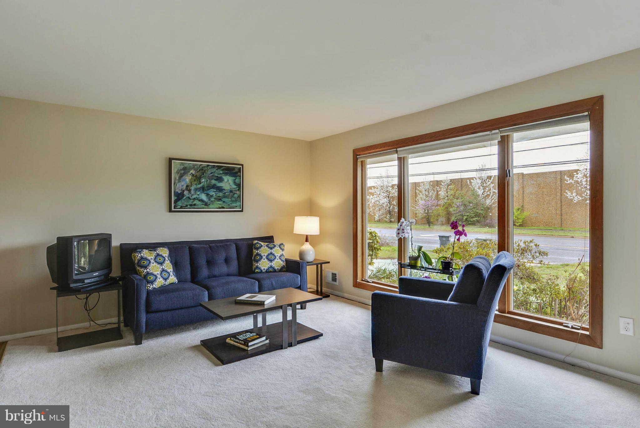 LOISDALE ESTATES - Residential