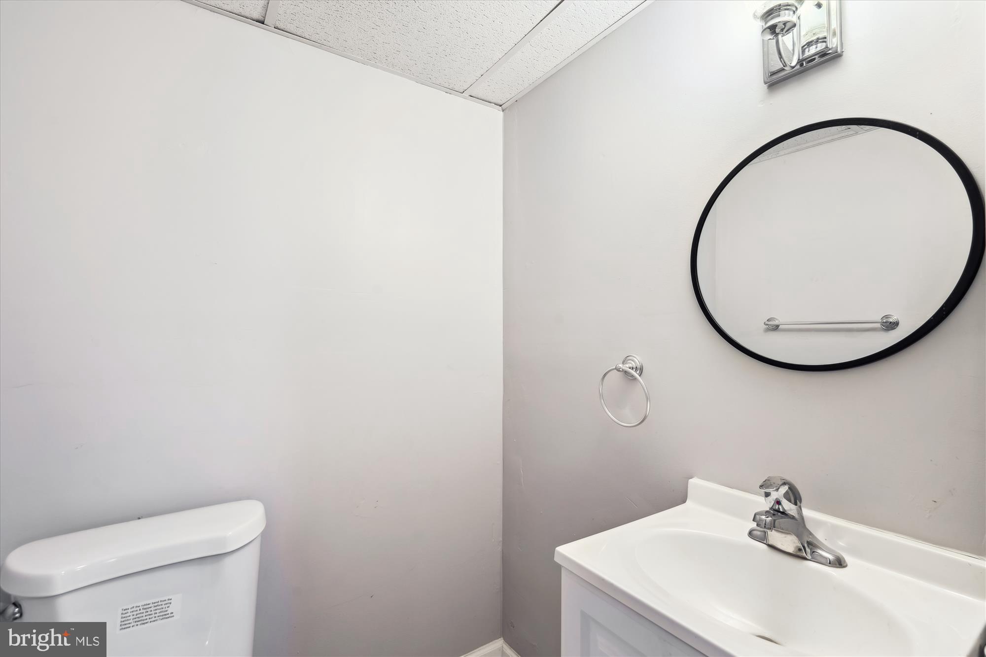 HILLSMERE SHORES - Residential Lease