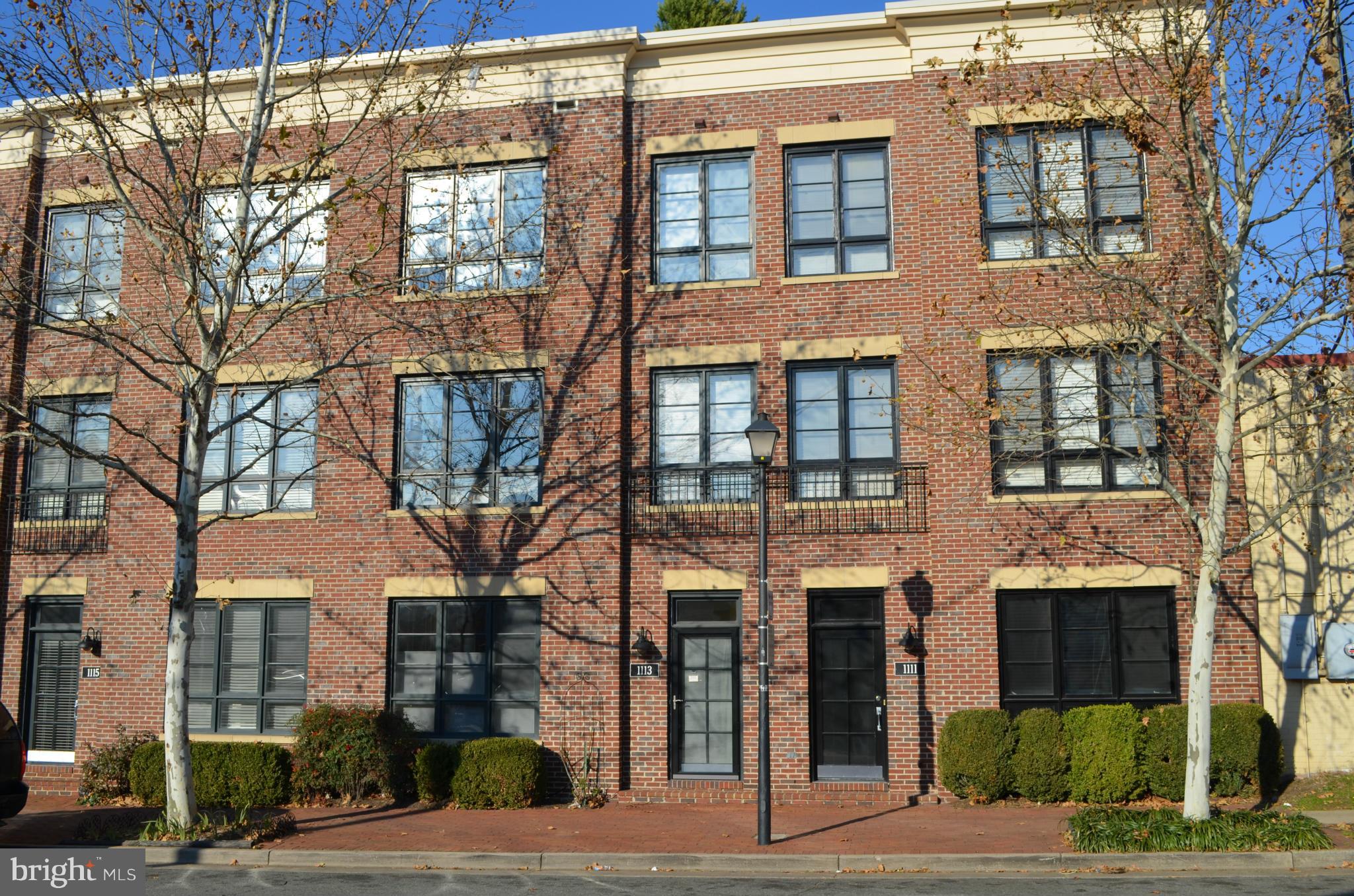 BRADDOCK LOFTS - Residential Lease