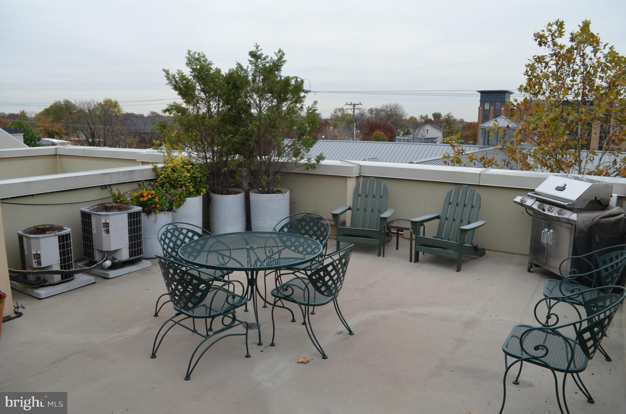 BRADDOCK LOFTS - Residential Lease