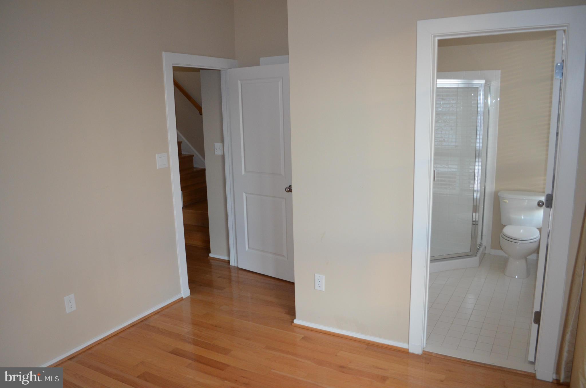 BRADDOCK LOFTS - Residential Lease